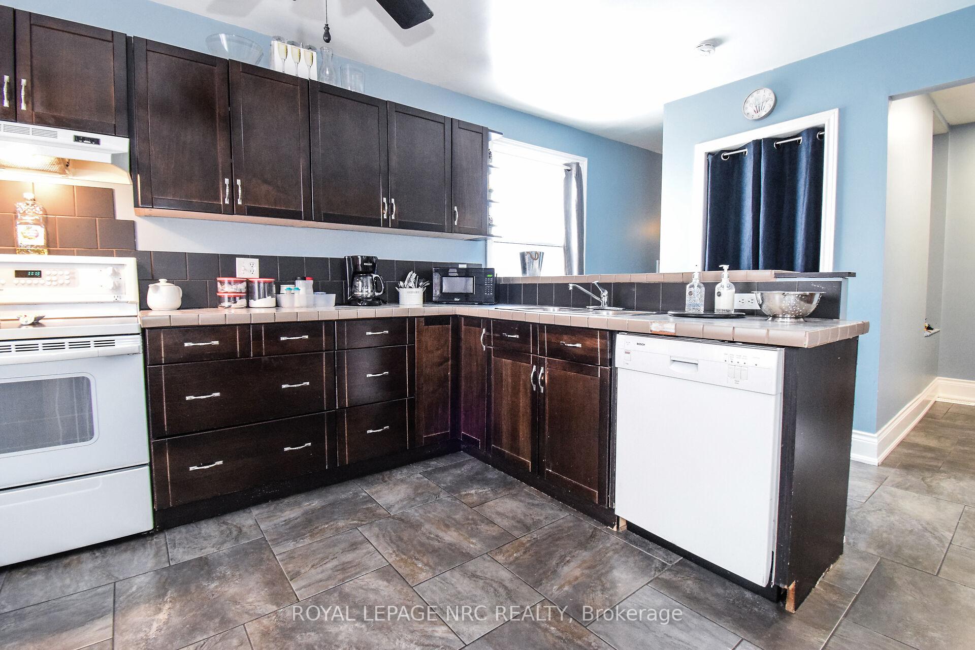 Photo 15 of 109 Pine Street S, Thorold, Thorold Downtown — HOMEH