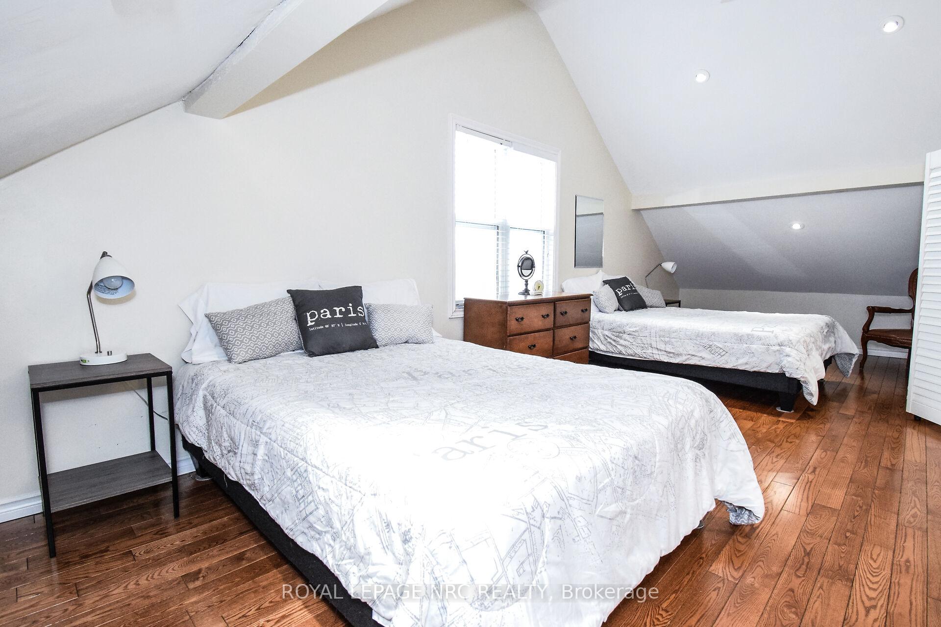 Photo 21 of 109 Pine Street S, Thorold, Thorold Downtown — HOMEH