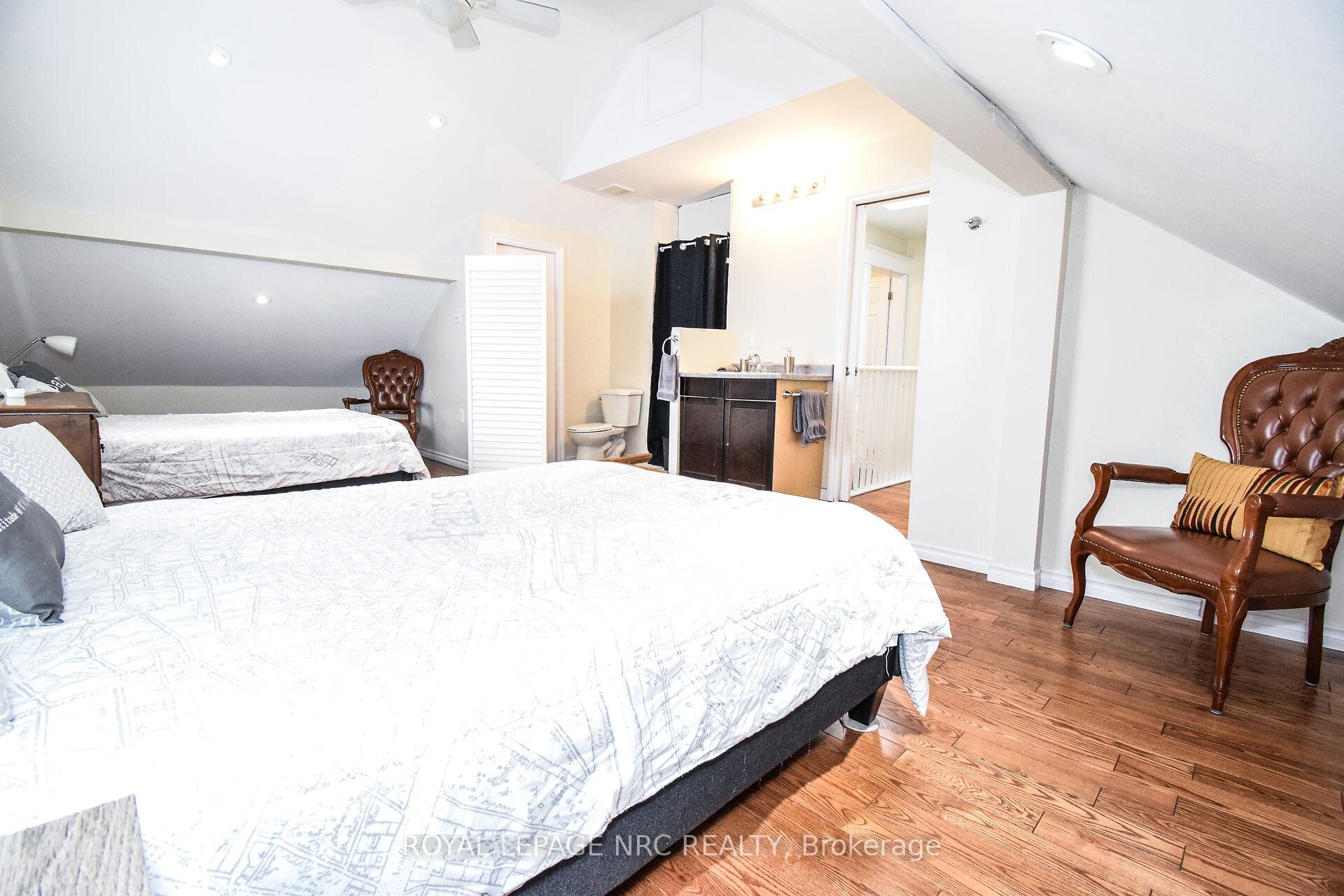 Photo 22 of 109 Pine Street S, Thorold, Thorold Downtown — HOMEH