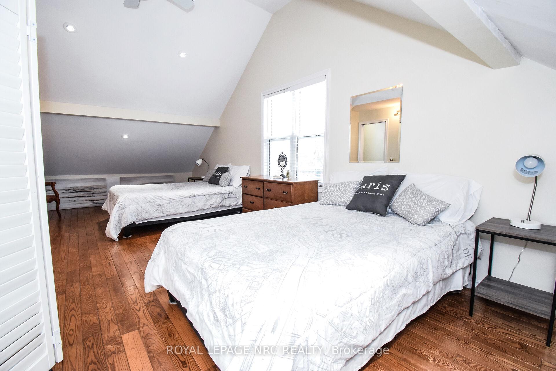 Photo 23 of 109 Pine Street S, Thorold, Thorold Downtown — HOMEH