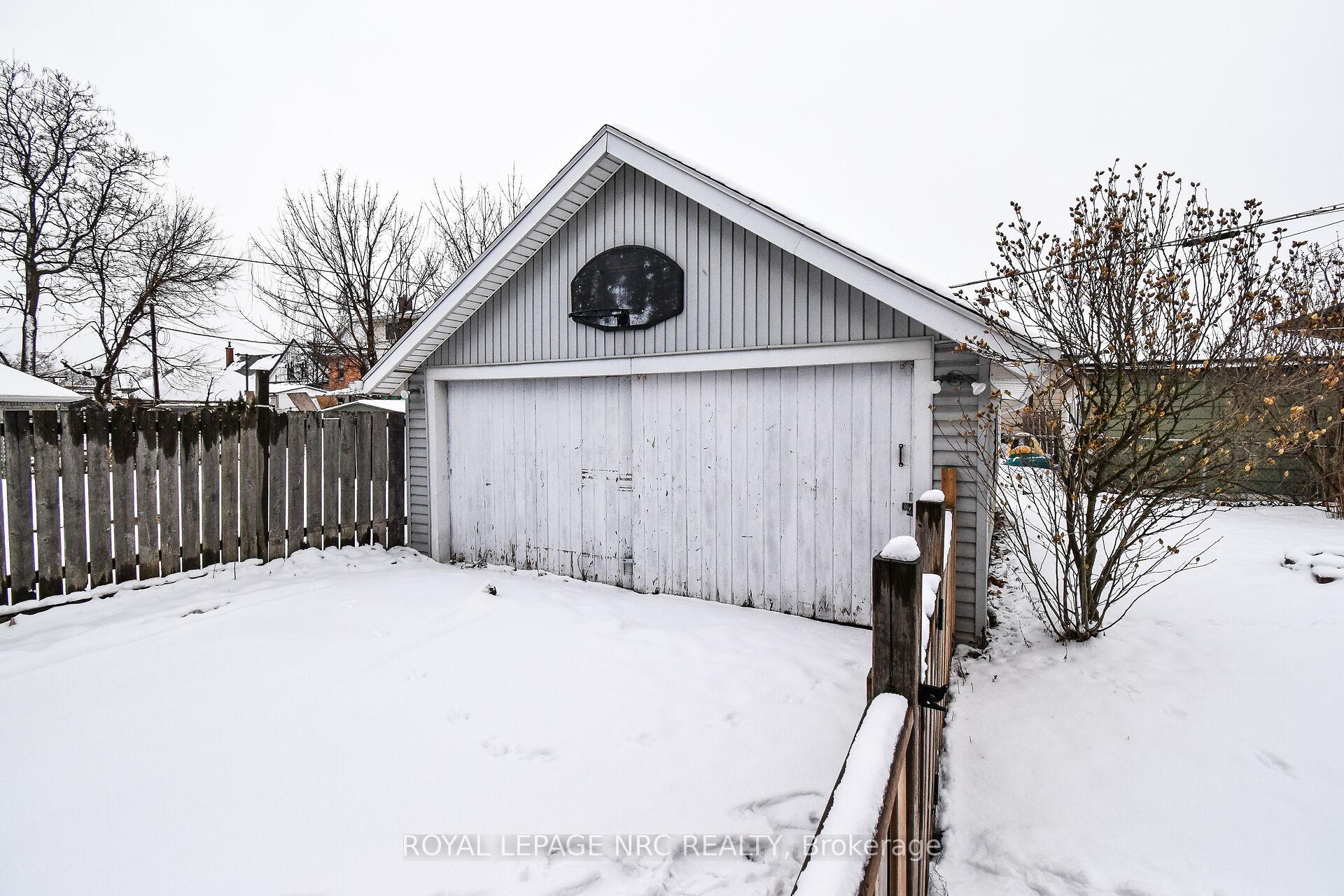 Photo 30 of 109 Pine Street S, Thorold, Thorold Downtown — HOMEH
