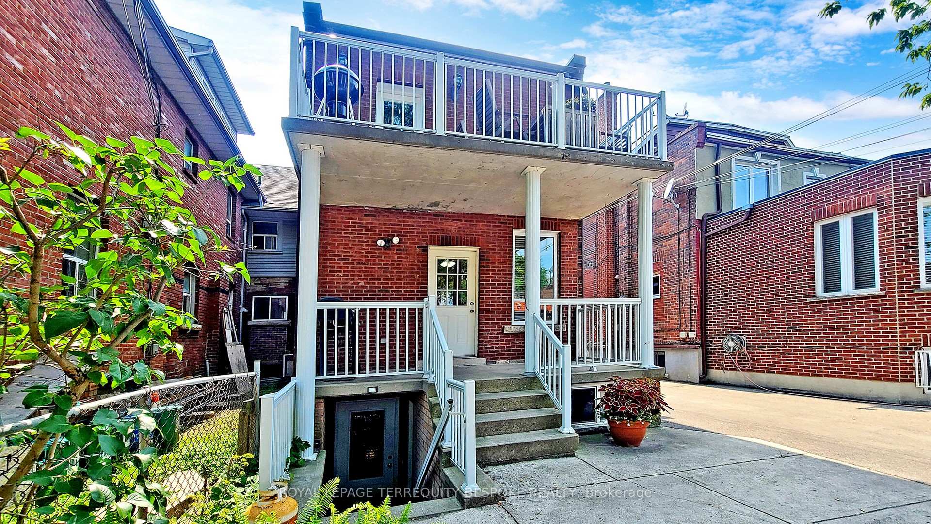 Photo 22 of Unit Main, 9 Concord Avenue, Toronto, Palmerston-Little Italy — HOMEH