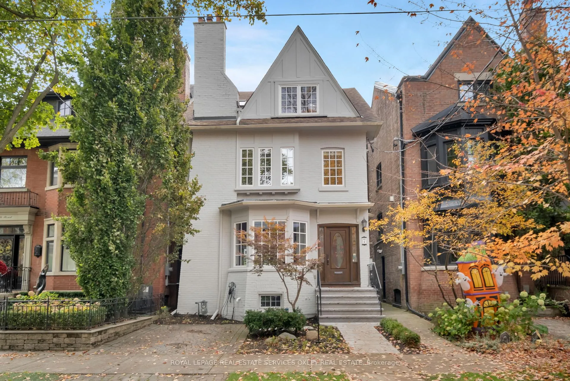 Photo 1 of 7 Binscarth Road, Toronto, Rosedale-Moore Park — HOMEH