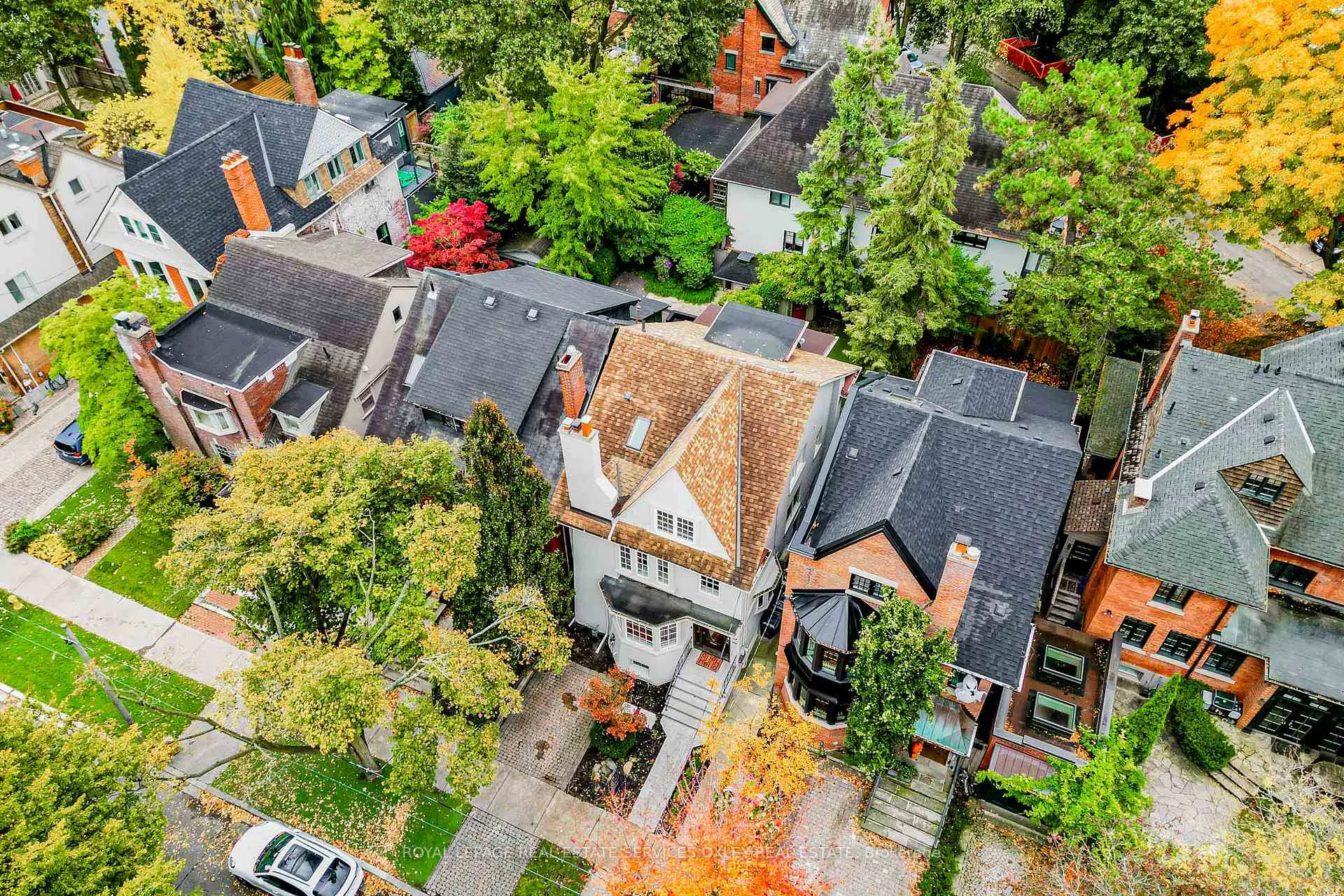 Photo 41 of 7 Binscarth Road, Toronto, Rosedale-Moore Park — HOMEH