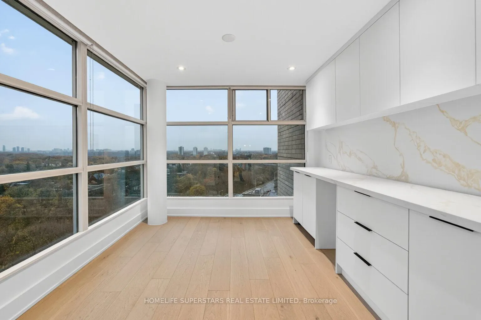 Photo 10 of Unit PH 3, 409 Bloor Street E, Toronto, Rosedale-Moore Park — HOMEH