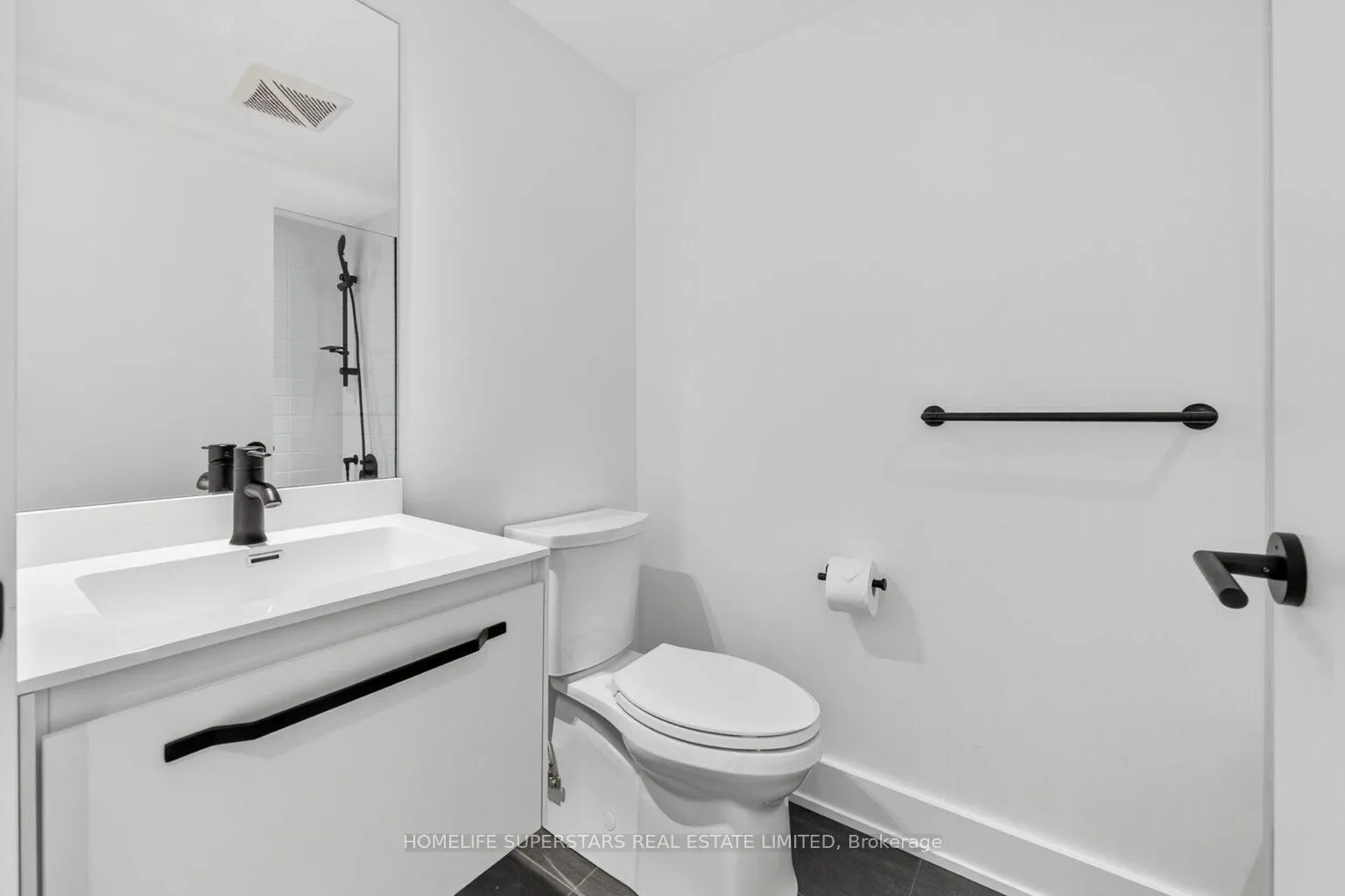 Photo 12 of Unit PH 3, 409 Bloor Street E, Toronto, Rosedale-Moore Park — HOMEH