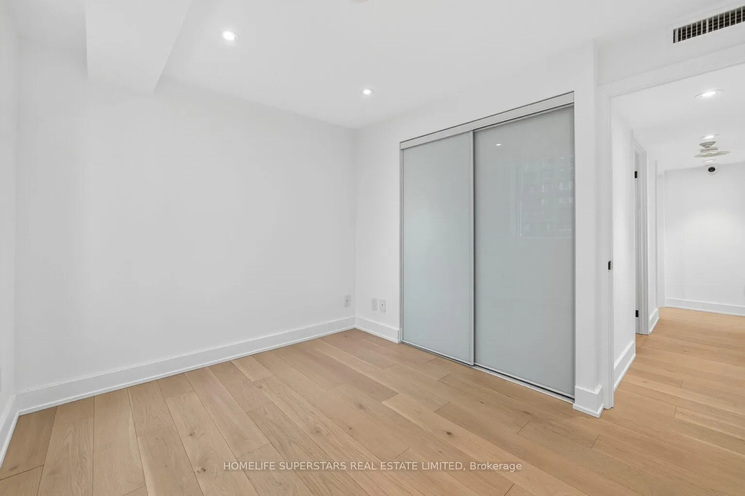 Photo 15 of Unit PH 3, 409 Bloor Street E, Toronto, Rosedale-Moore Park — HOMEH
