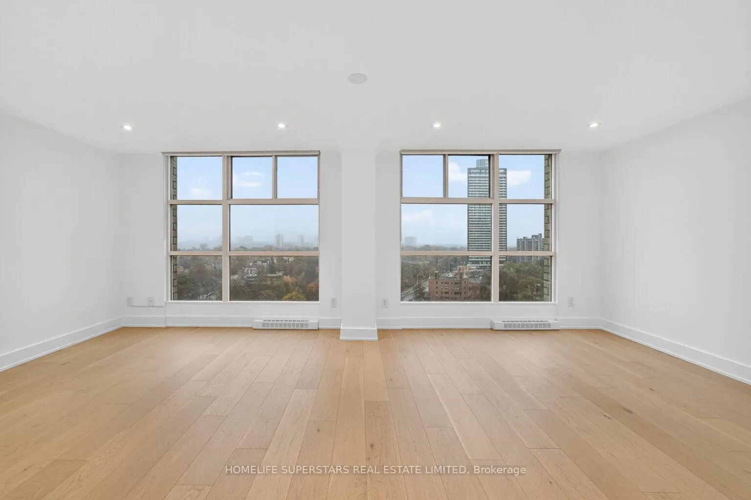 Photo 25 of Unit PH 3, 409 Bloor Street E, Toronto, Rosedale-Moore Park — HOMEH