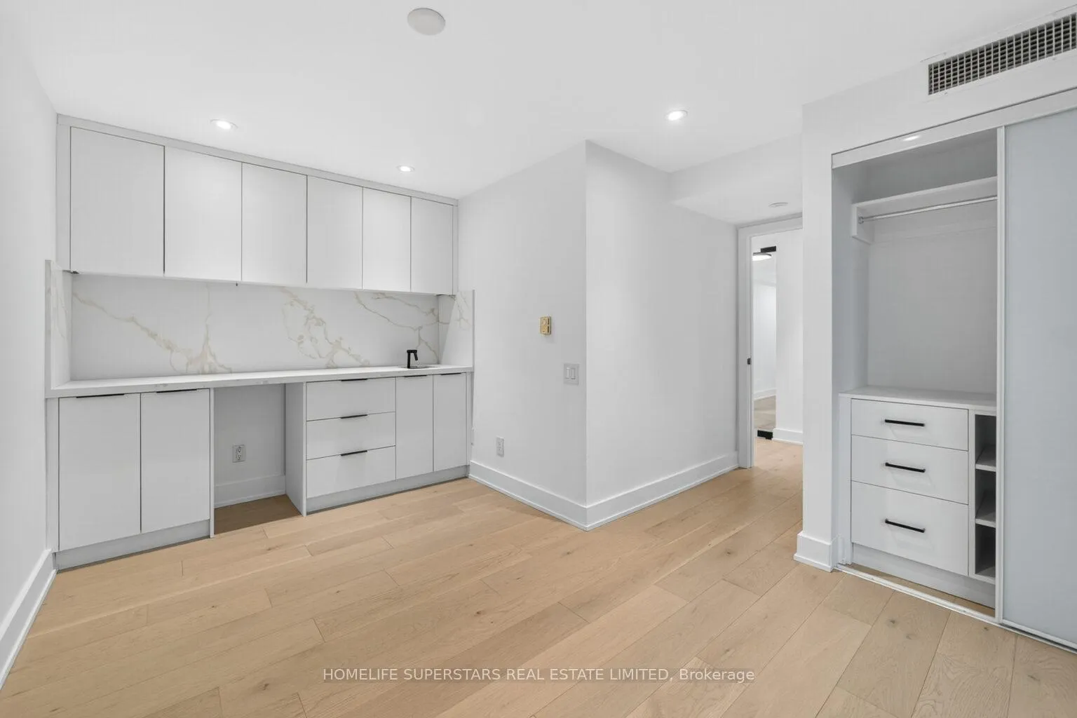 Photo 29 of Unit PH 3, 409 Bloor Street E, Toronto, Rosedale-Moore Park — HOMEH