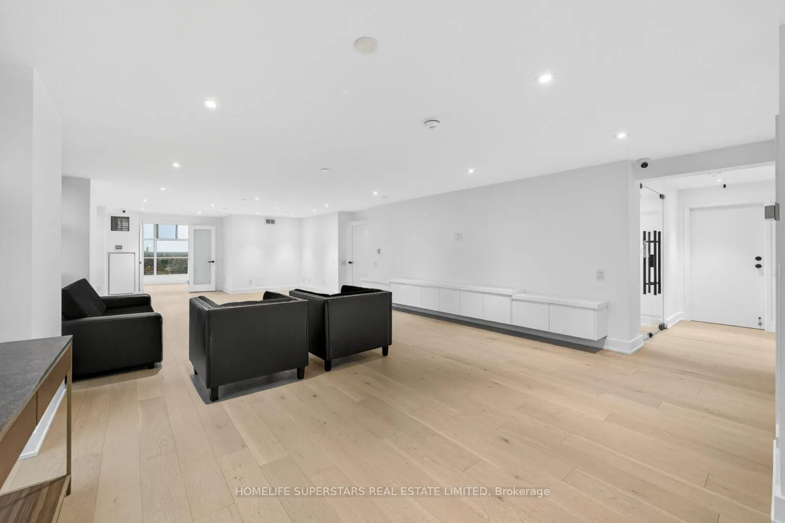 Photo 31 of Unit PH 3, 409 Bloor Street E, Toronto, Rosedale-Moore Park — HOMEH