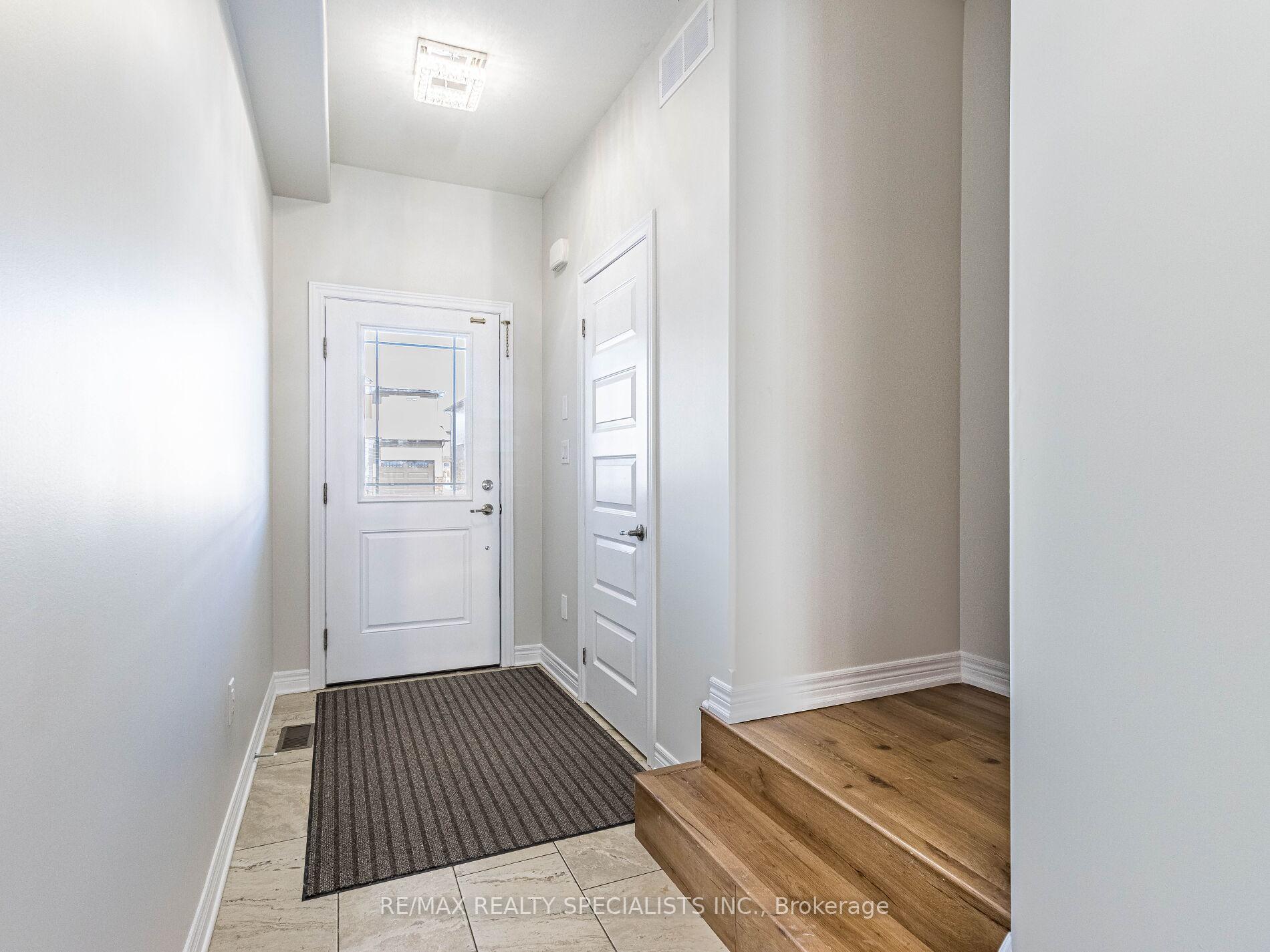 Photo 3 of 13 Harmony Way, Thorold, Rolling Meadows — HOMEH