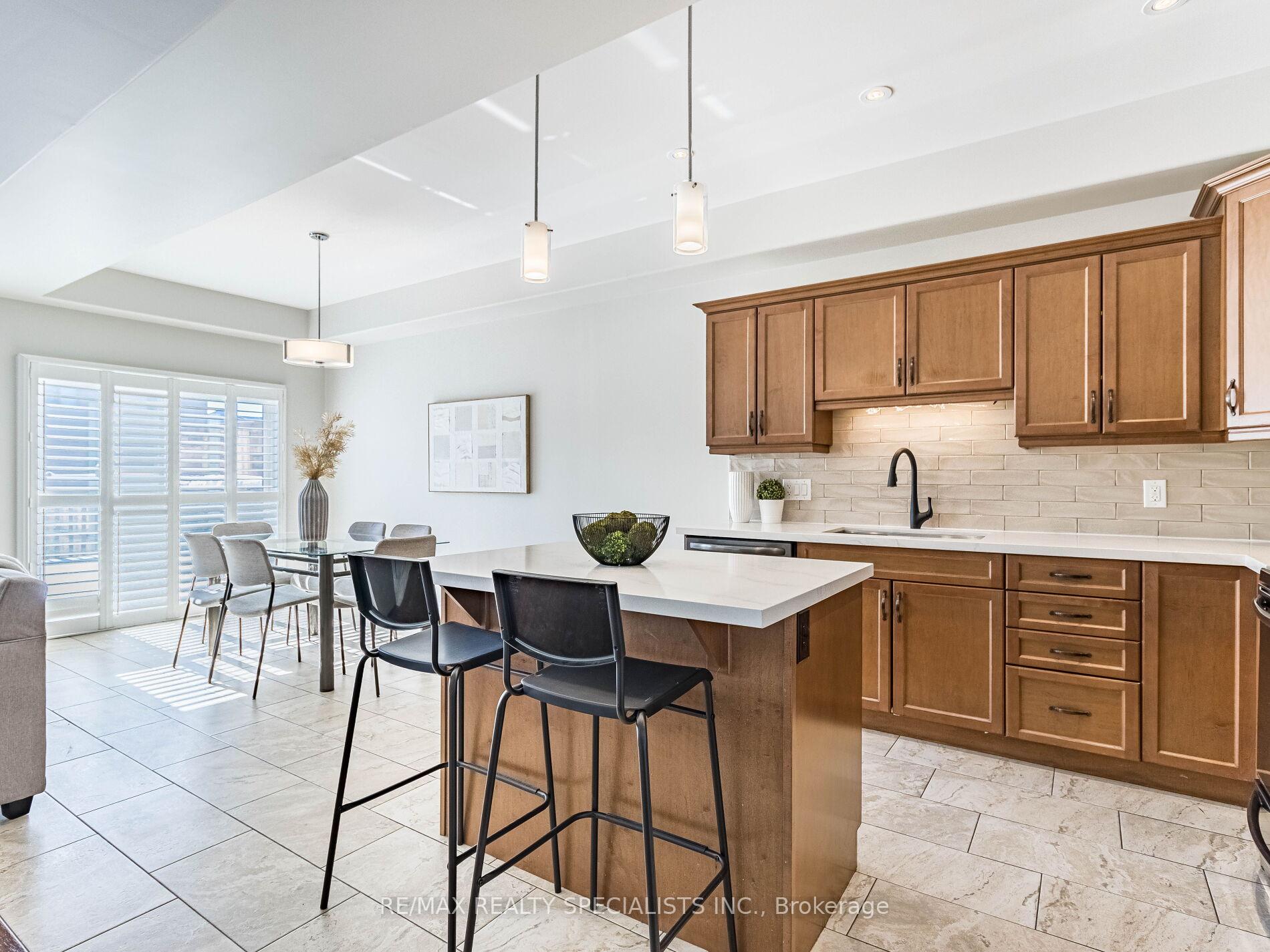 Photo 5 of 13 Harmony Way, Thorold, Rolling Meadows — HOMEH