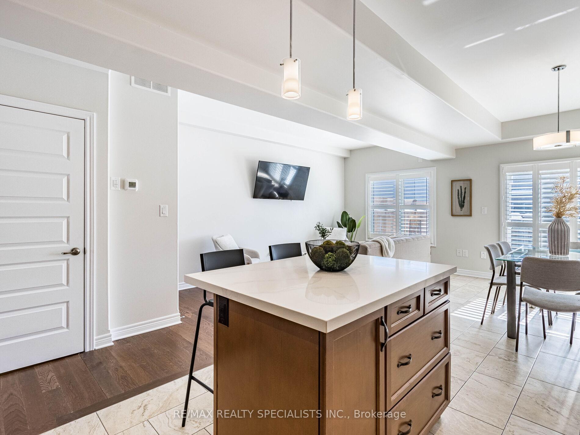 Photo 7 of 13 Harmony Way, Thorold, Rolling Meadows — HOMEH