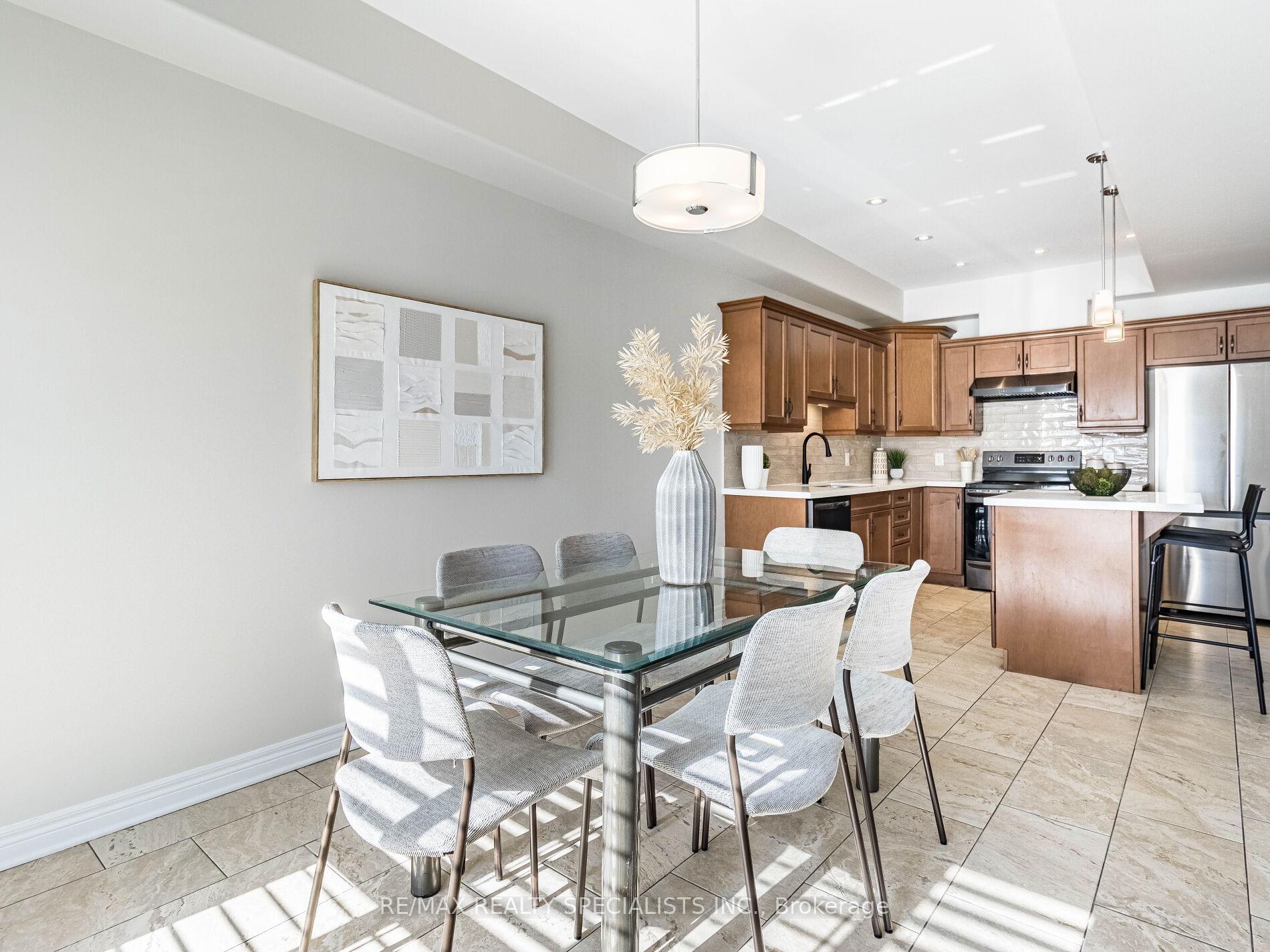 Photo 10 of 13 Harmony Way, Thorold, Rolling Meadows — HOMEH