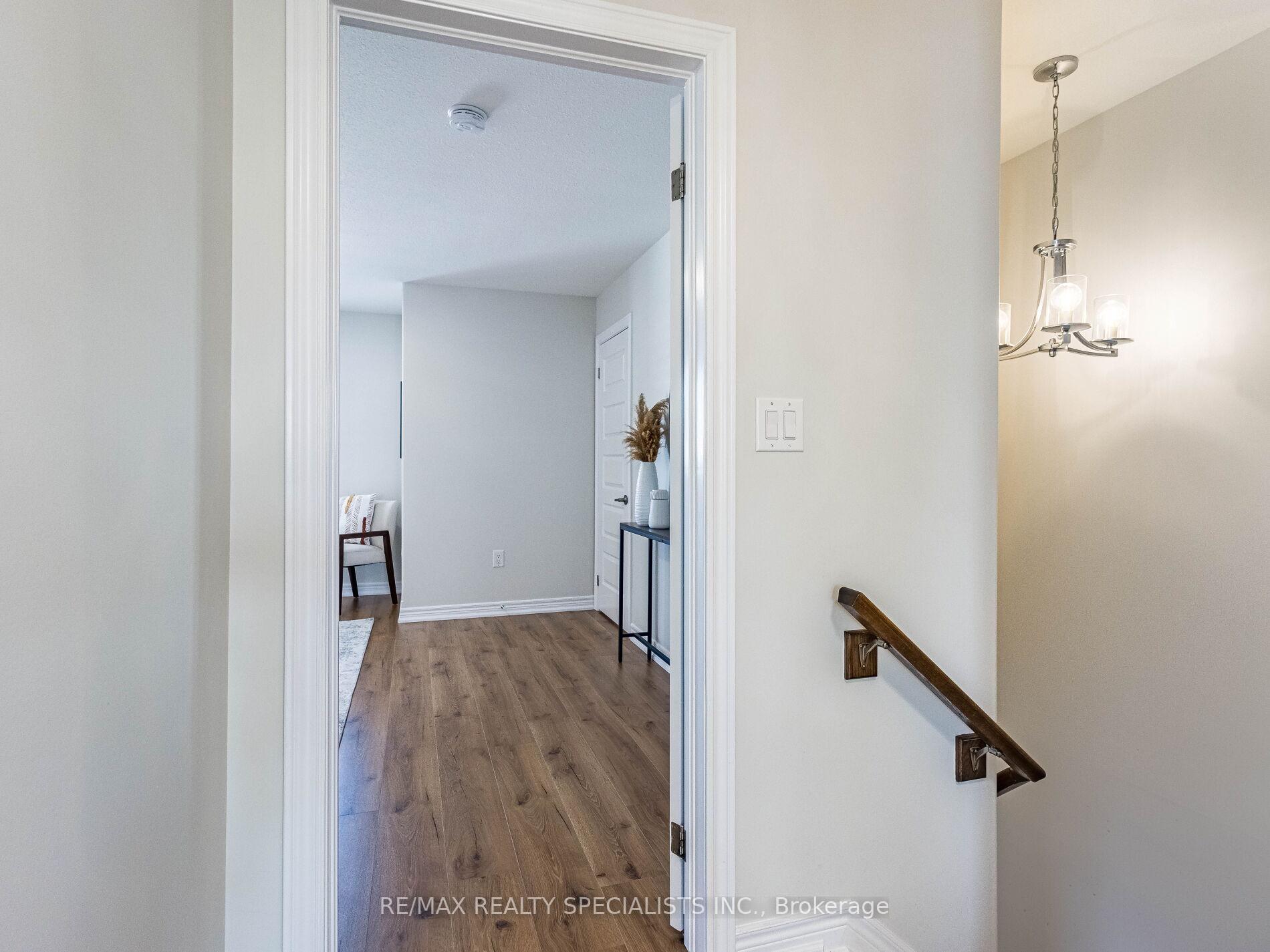Photo 14 of 13 Harmony Way, Thorold, Rolling Meadows — HOMEH