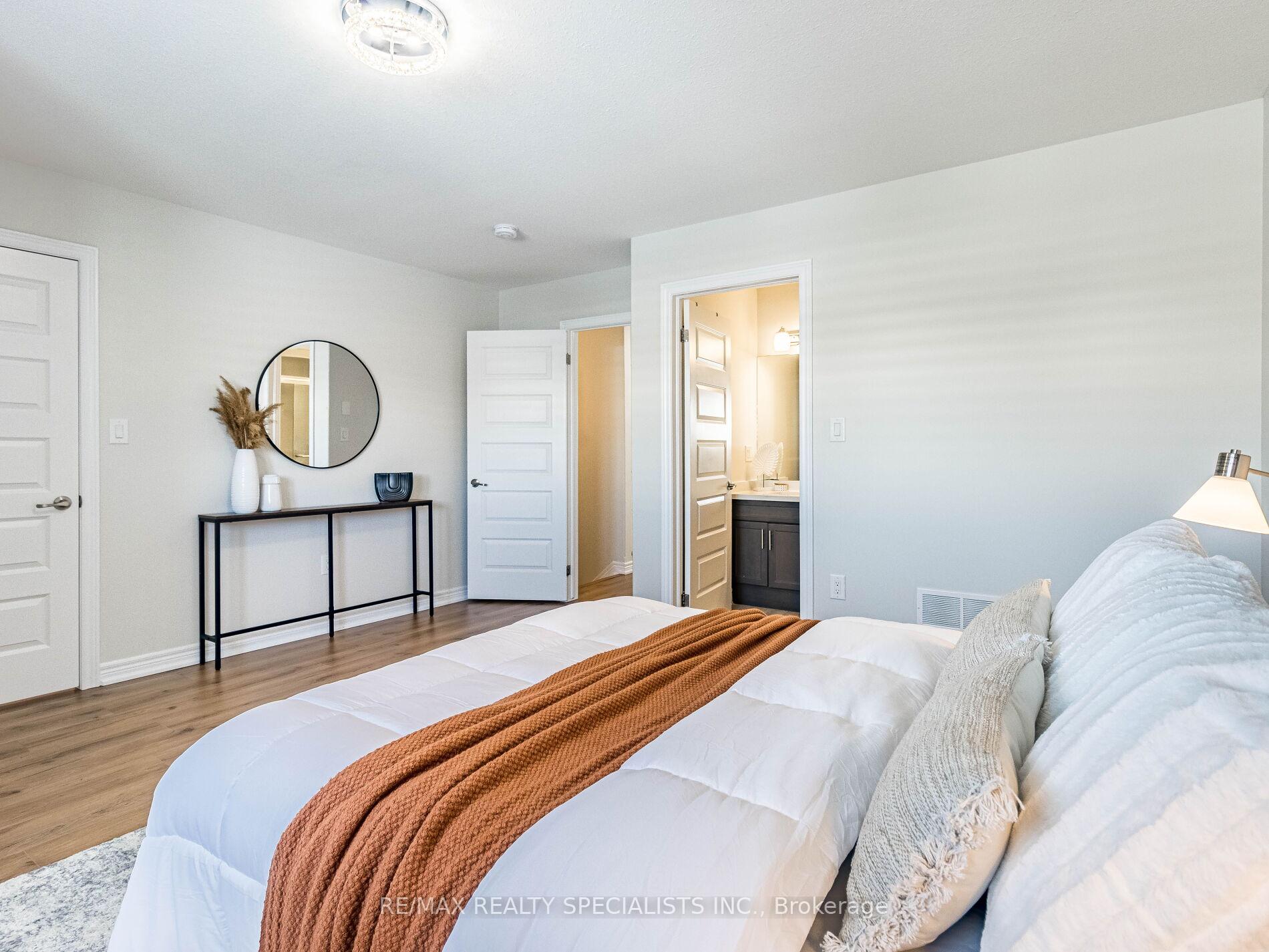 Photo 17 of 13 Harmony Way, Thorold, Rolling Meadows — HOMEH