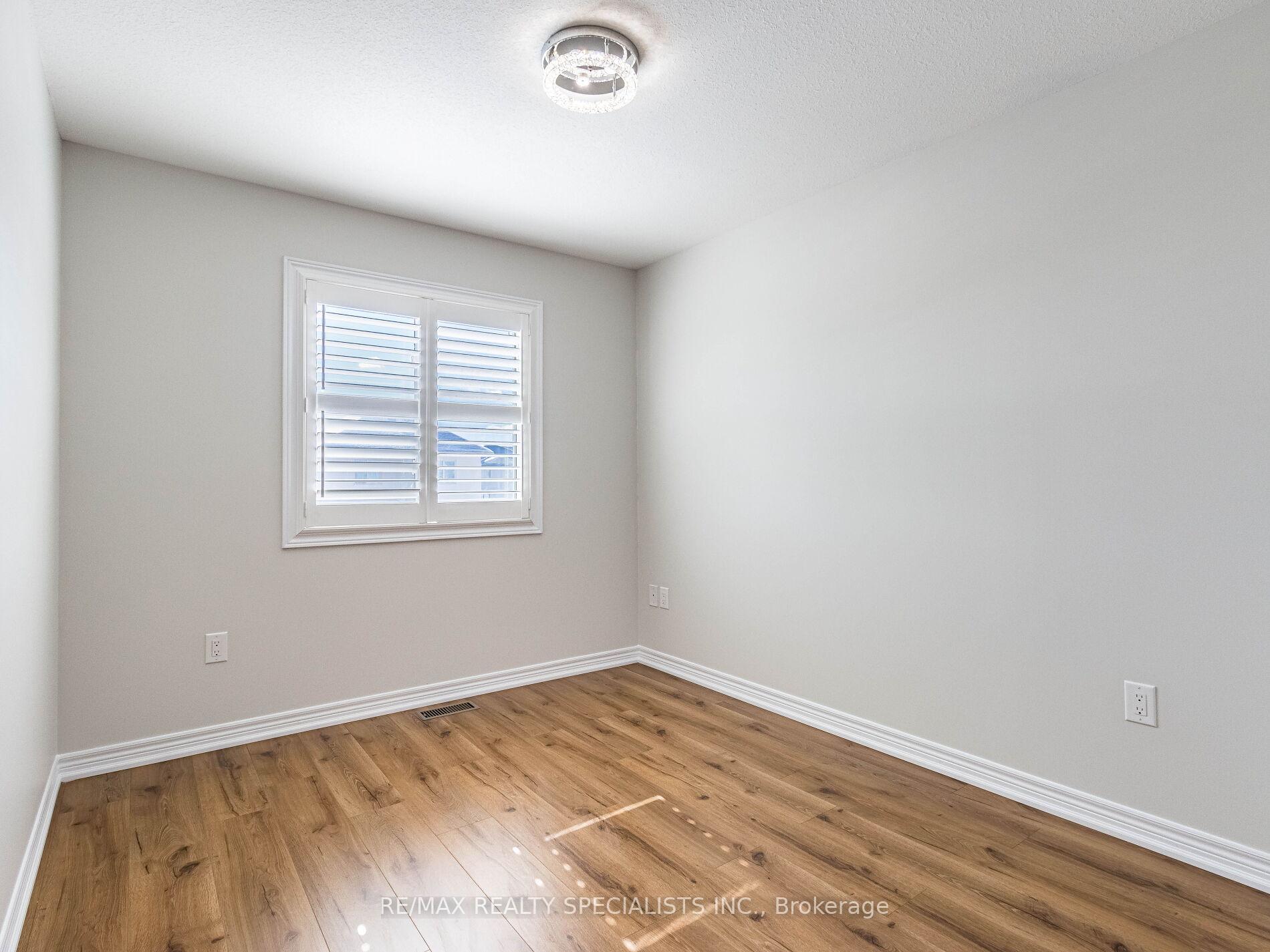 Photo 21 of 13 Harmony Way, Thorold, Rolling Meadows — HOMEH