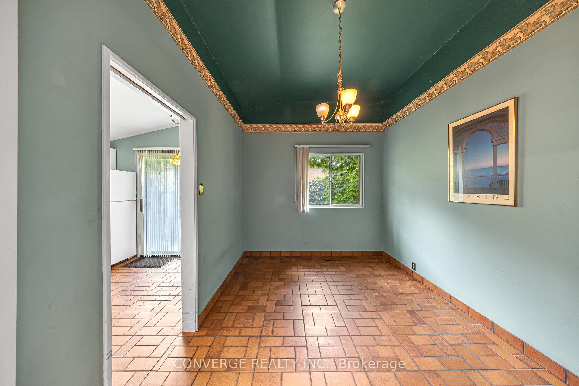 Photo 5 of 41 Brookridge Drive, Scarborough, Bendale — HOMEH
