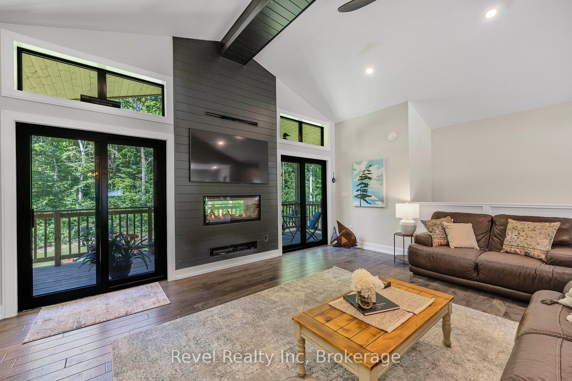 Photo 5 of 704 Rue Lafontaine Road, Tiny, Rural Tiny — HOMEH
