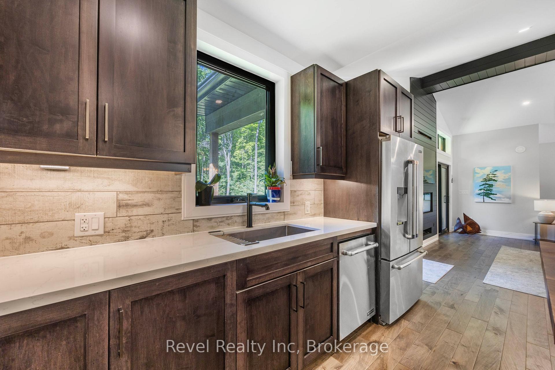 Photo 14 of 704 Rue Lafontaine Road, Tiny, Rural Tiny — HOMEH