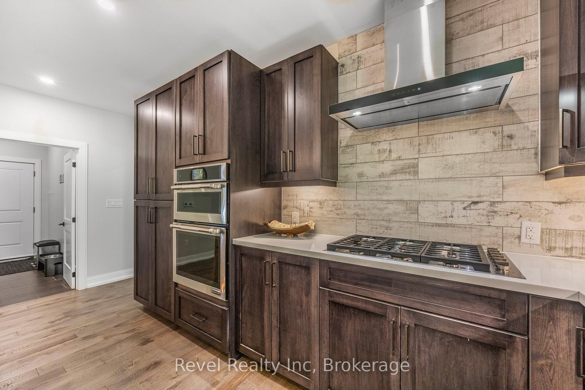 Photo 15 of 704 Rue Lafontaine Road, Tiny, Rural Tiny — HOMEH