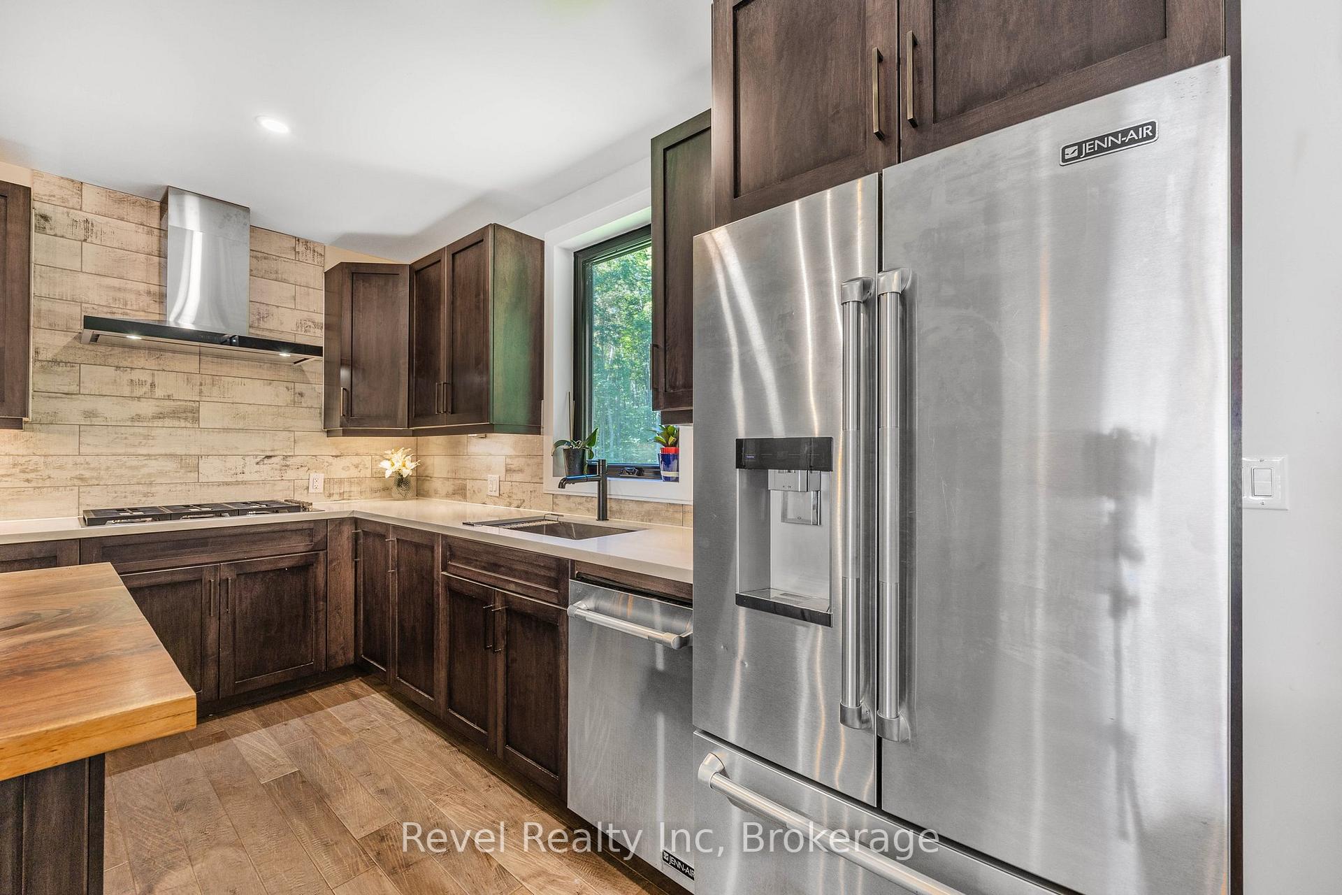 Photo 17 of 704 Rue Lafontaine Road, Tiny, Rural Tiny — HOMEH