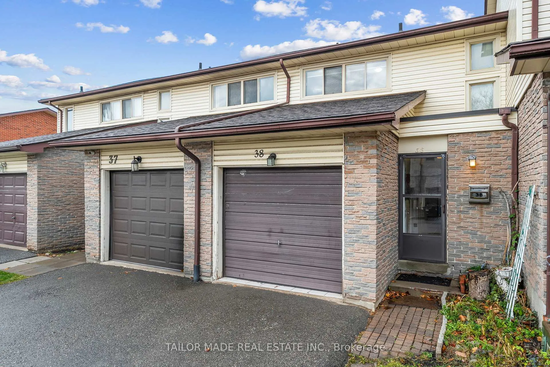 Photo 45 of 38 Collins Crescent, Brampton, Brampton North — HOMEH