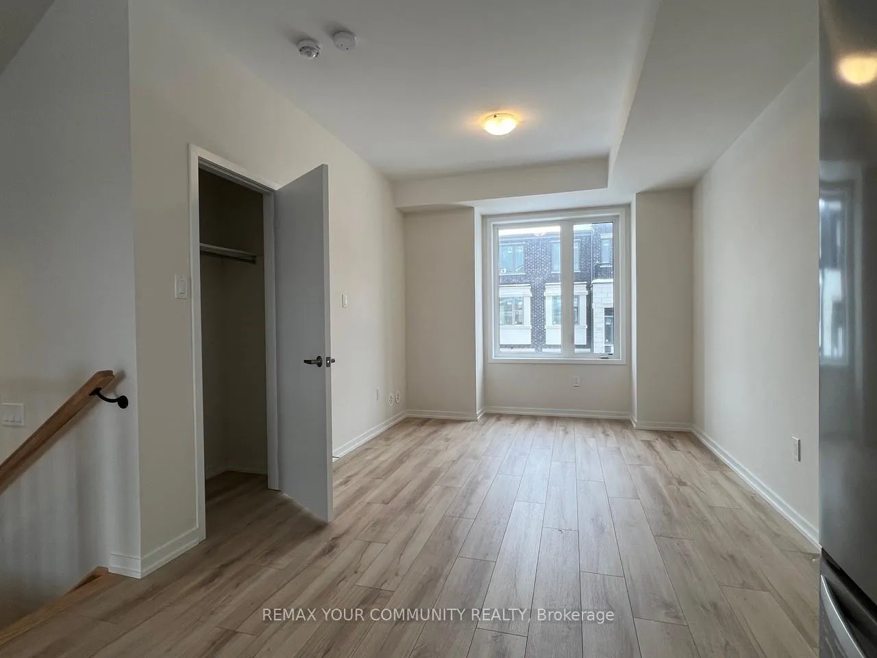 Photo 5 of 137 Rattenbury Road, Vaughan, Patterson — HOMEH