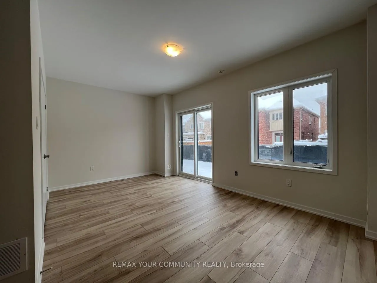 Photo 19 of 137 Rattenbury Road, Vaughan, Patterson — HOMEH