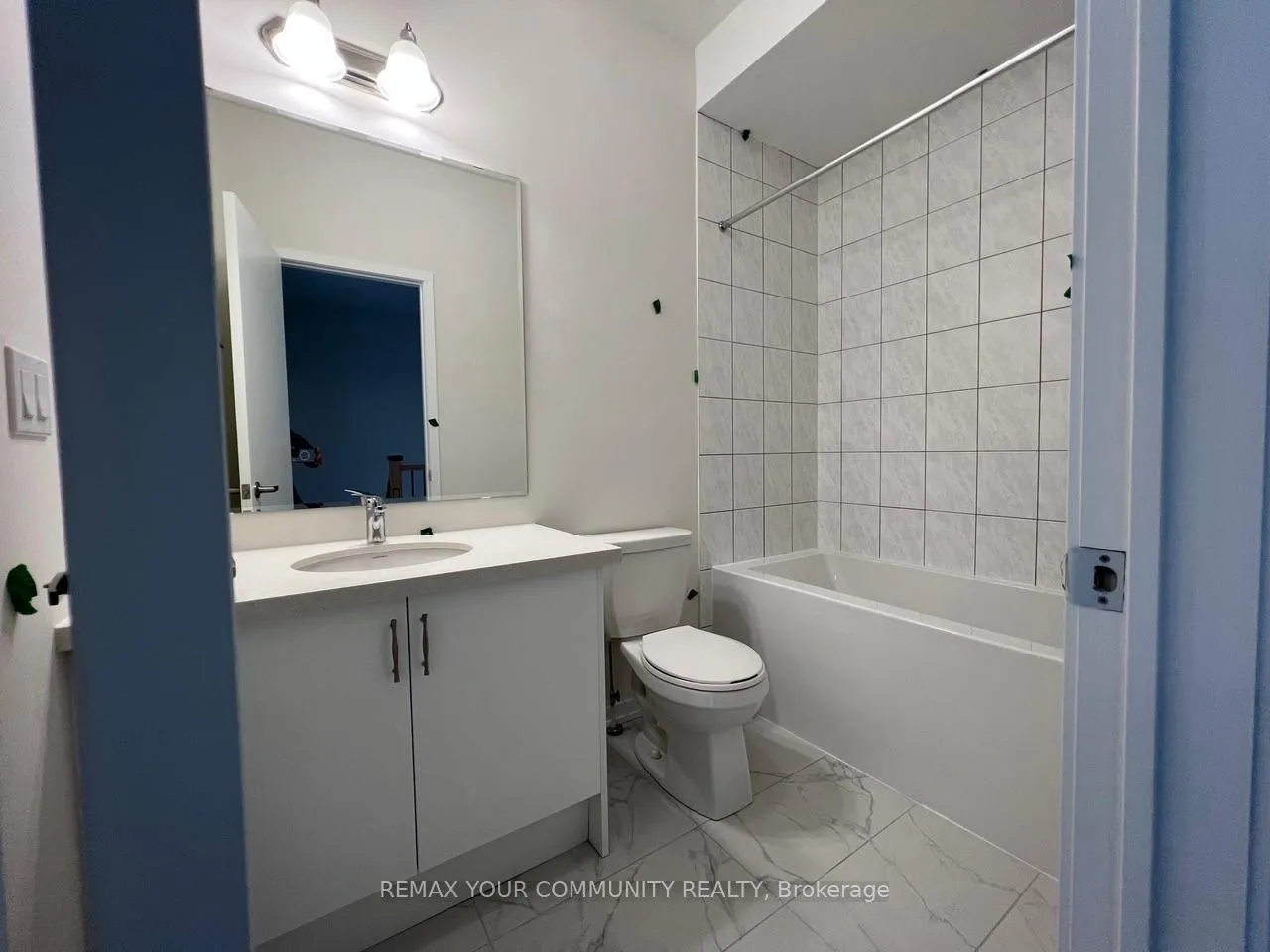 Photo 34 of 137 Rattenbury Road, Vaughan, Patterson — HOMEH