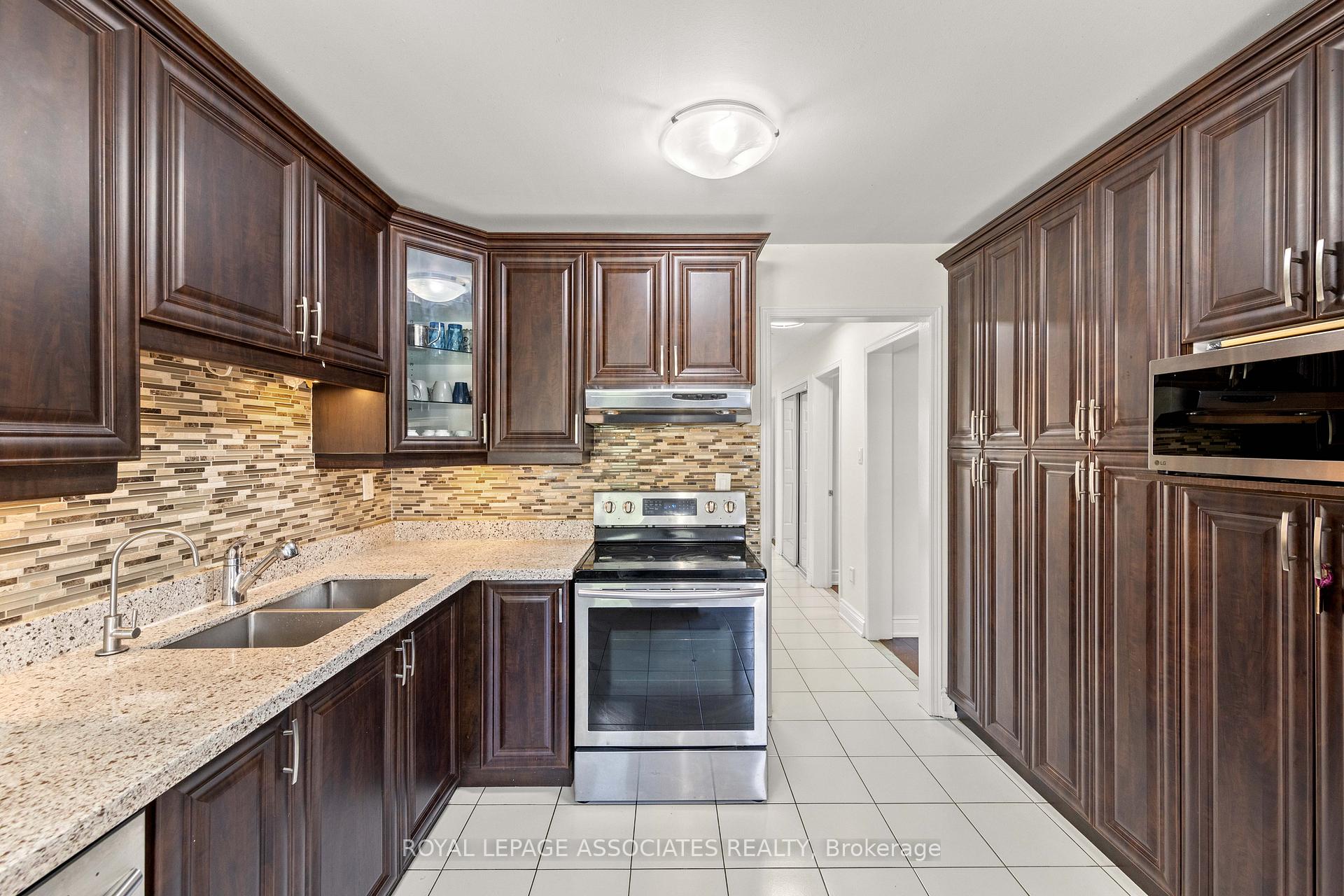 Photo 13 of 47 Whiteway Court, Scarborough, Rouge — HOMEH