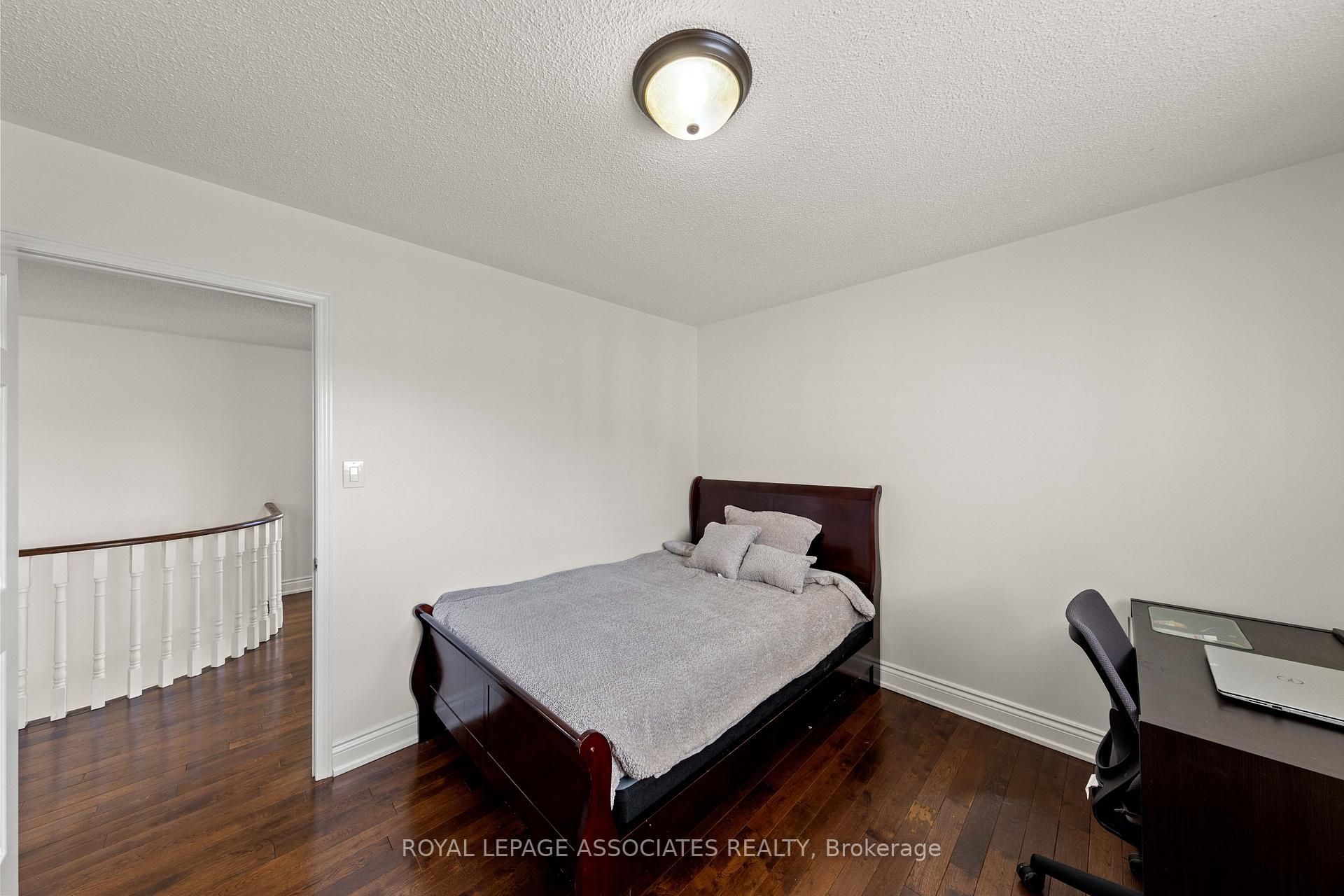 Photo 24 of 47 Whiteway Court, Scarborough, Rouge — HOMEH