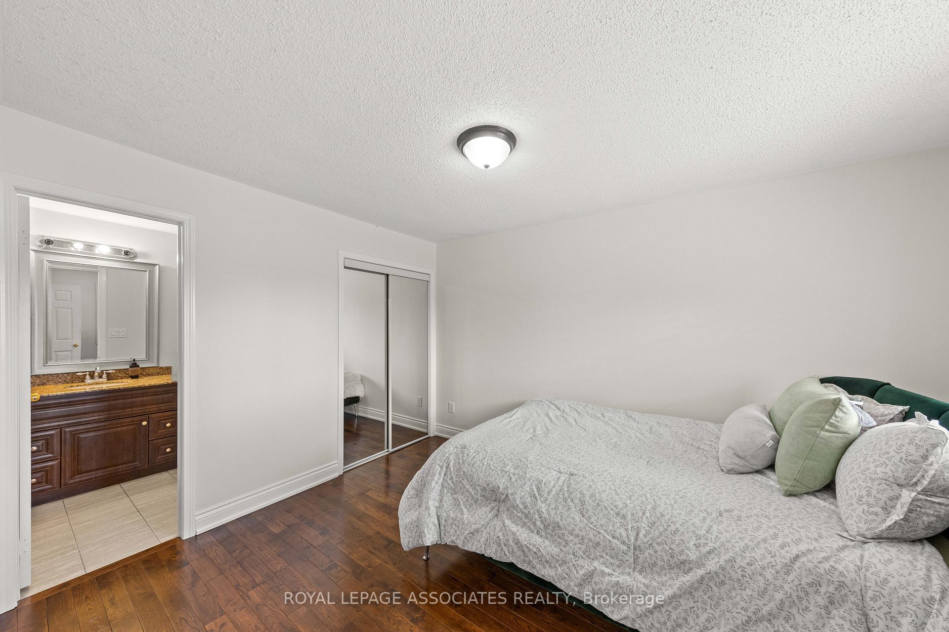 Photo 26 of 47 Whiteway Court, Scarborough, Rouge — HOMEH