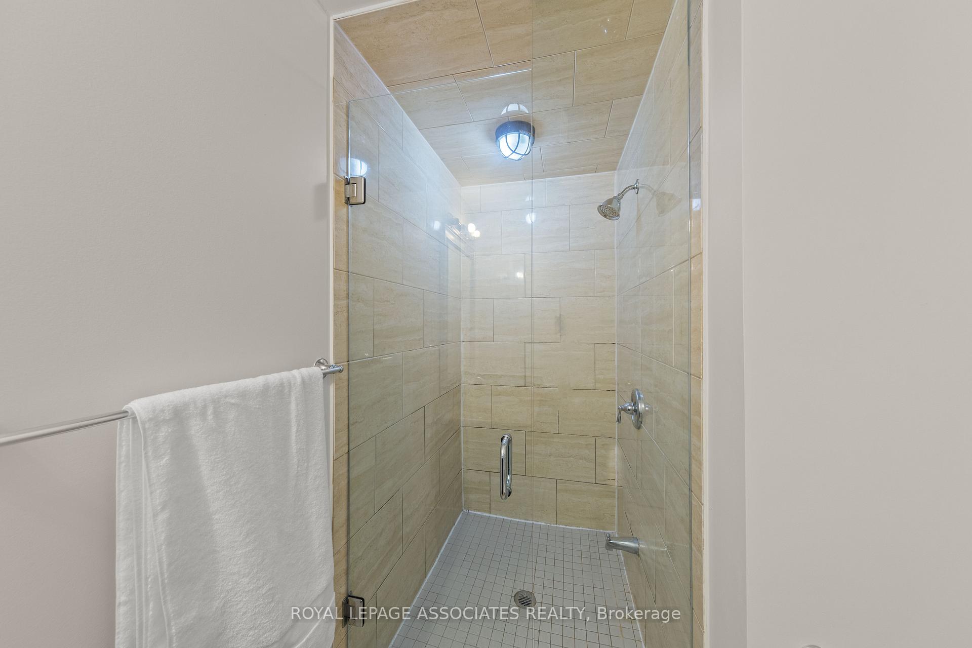 Photo 28 of 47 Whiteway Court, Scarborough, Rouge — HOMEH