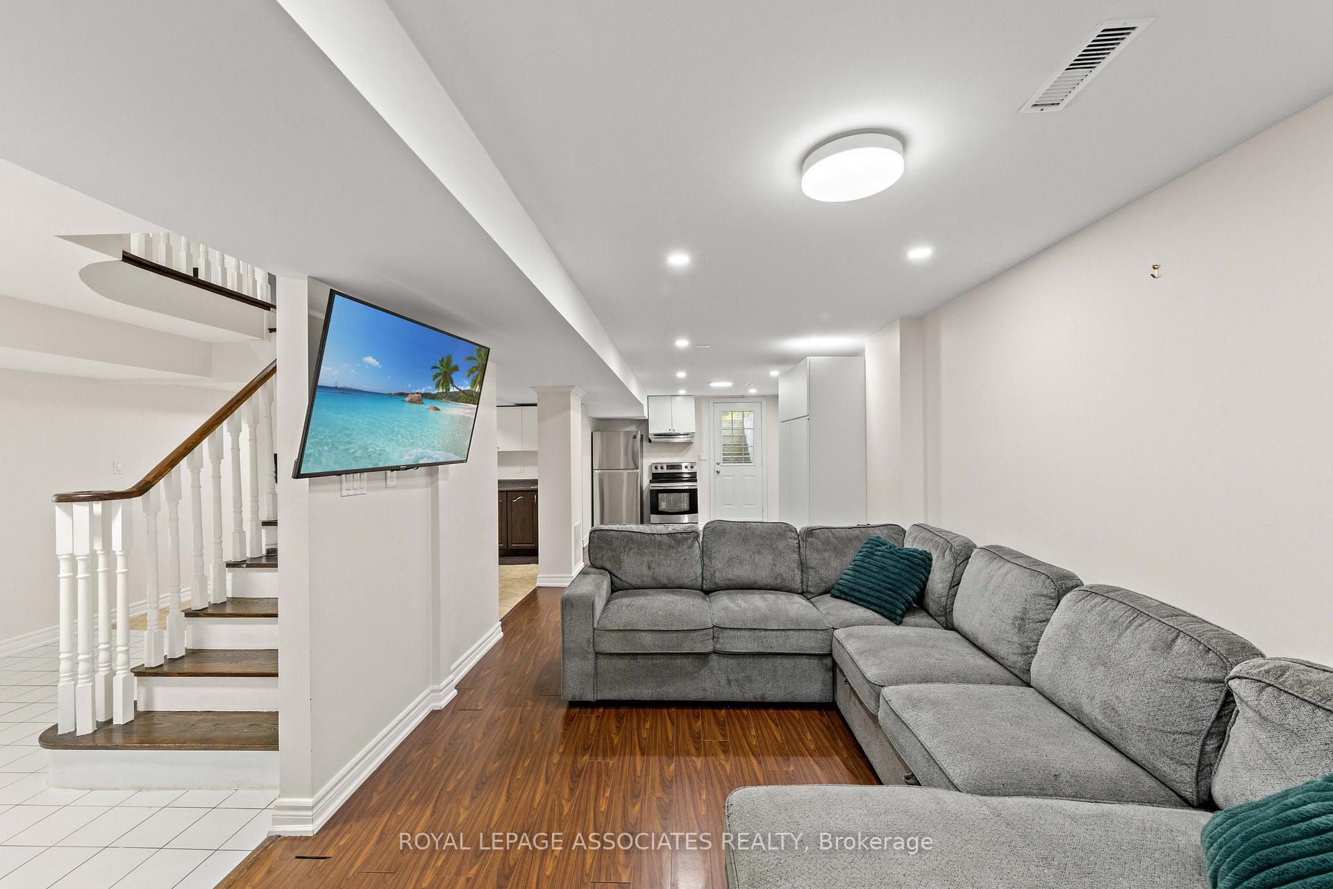 Photo 30 of 47 Whiteway Court, Scarborough, Rouge — HOMEH
