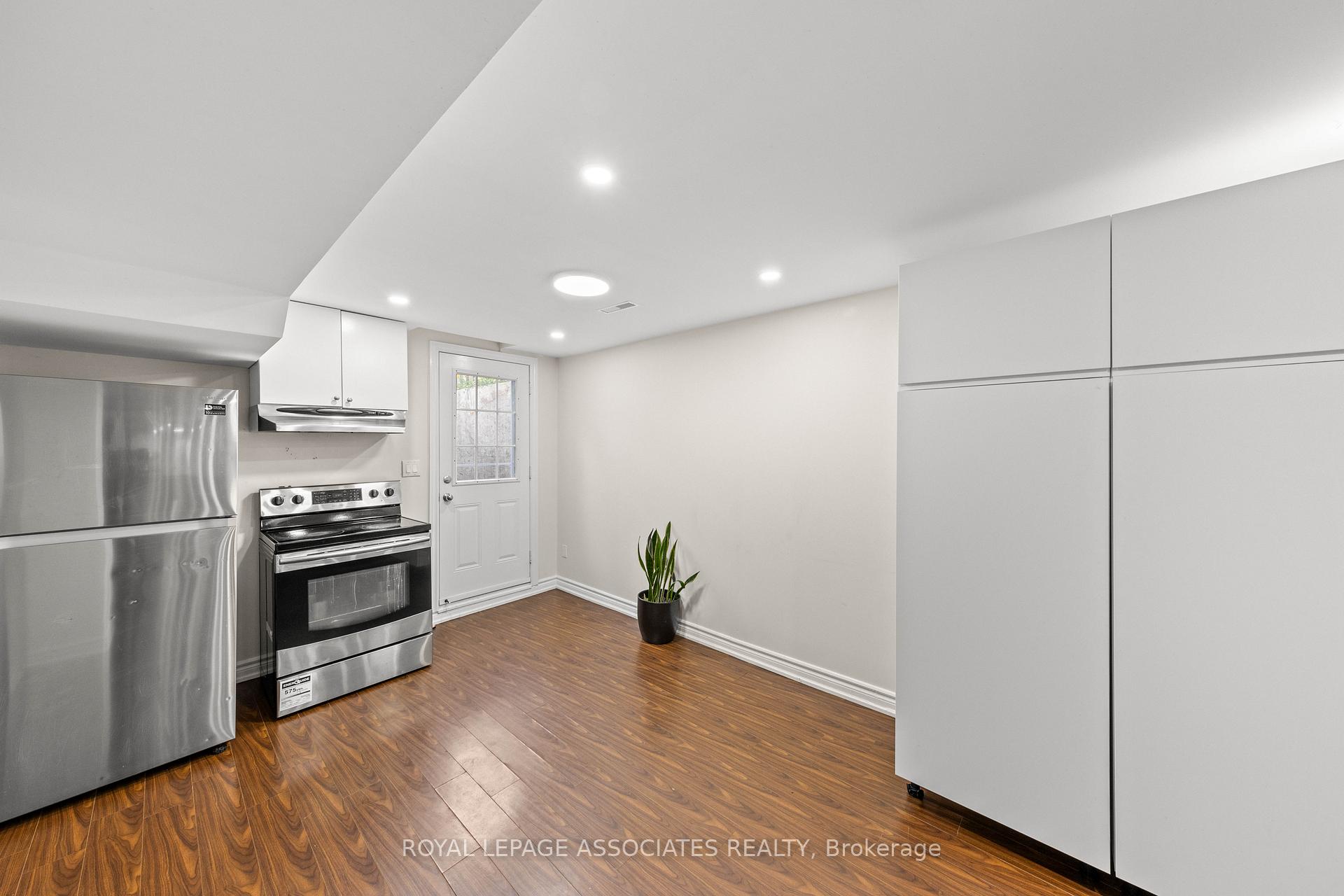 Photo 31 of 47 Whiteway Court, Scarborough, Rouge — HOMEH