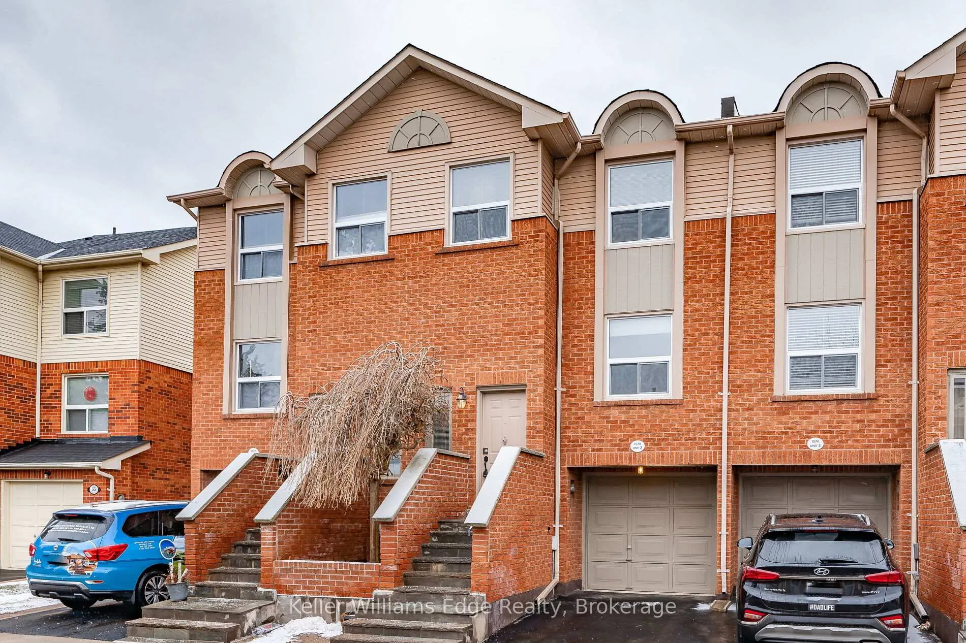 Photo 3 of Unit 2, 1570 Reeves Gate, Oakville, Glen Abbey — HOMEH