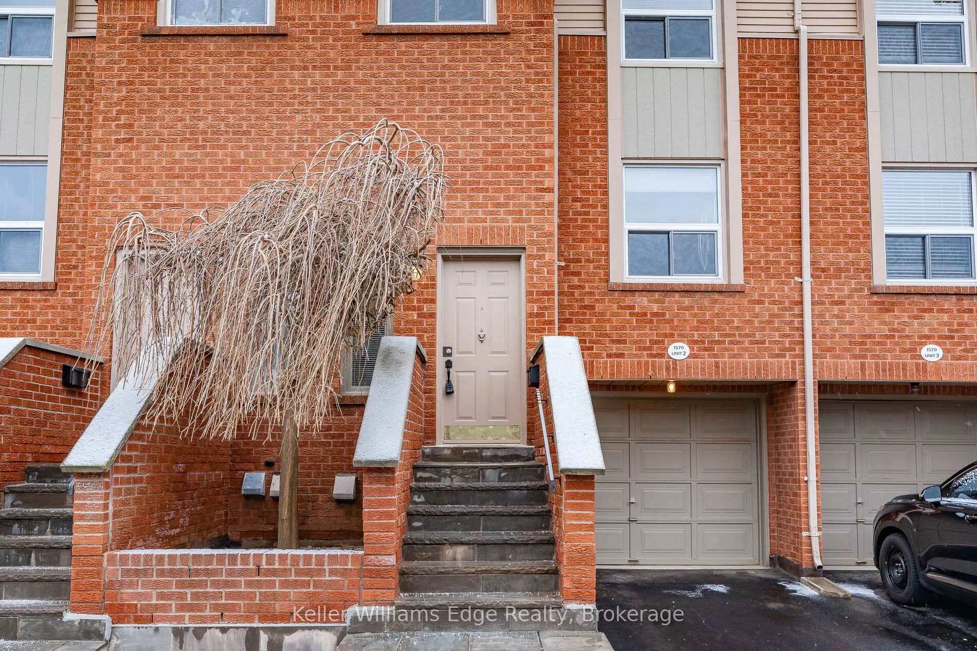 Photo 4 of Unit 2, 1570 Reeves Gate, Oakville, Glen Abbey — HOMEH