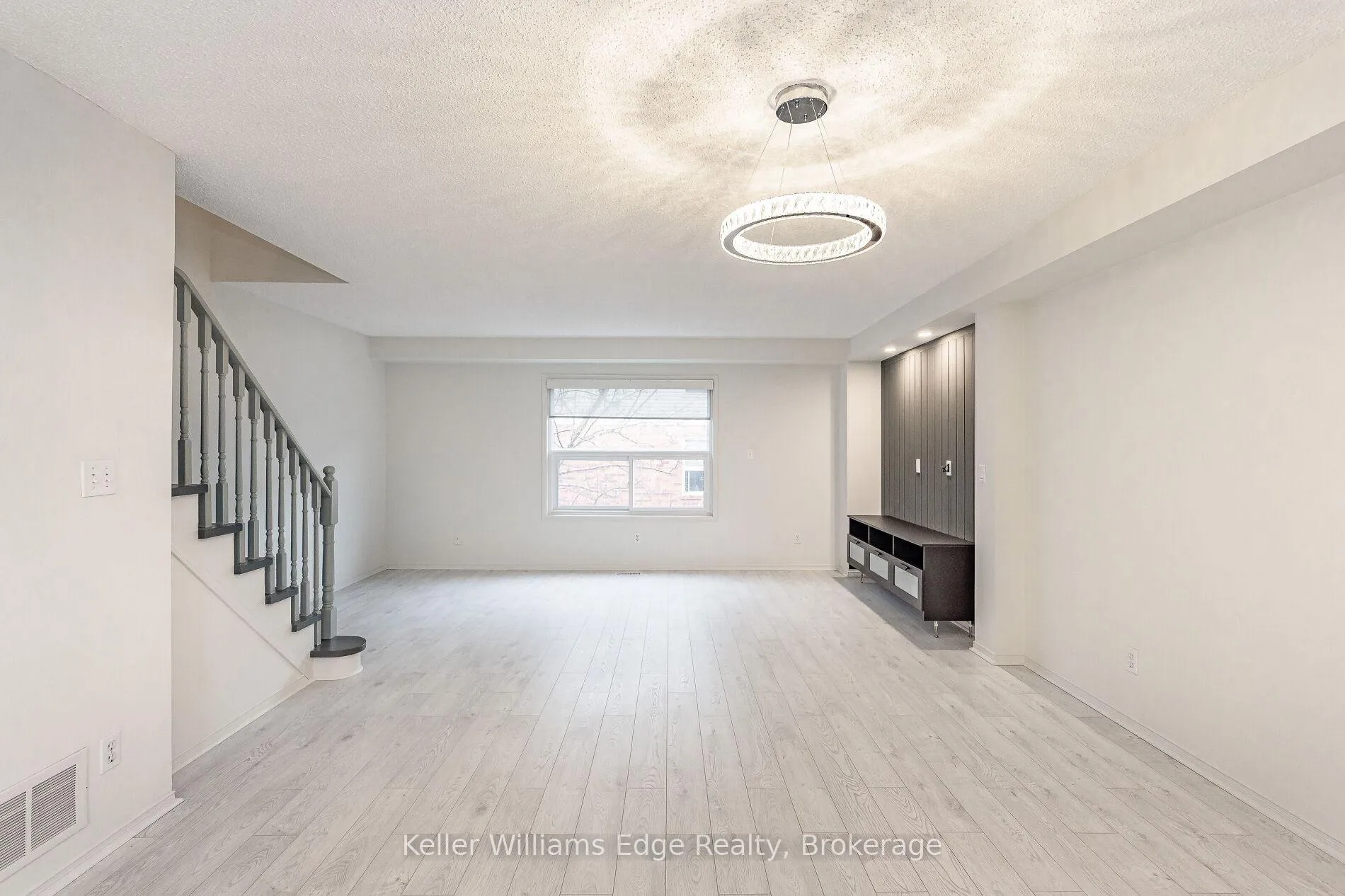 Photo 15 of Unit 2, 1570 Reeves Gate, Oakville, Glen Abbey — HOMEH