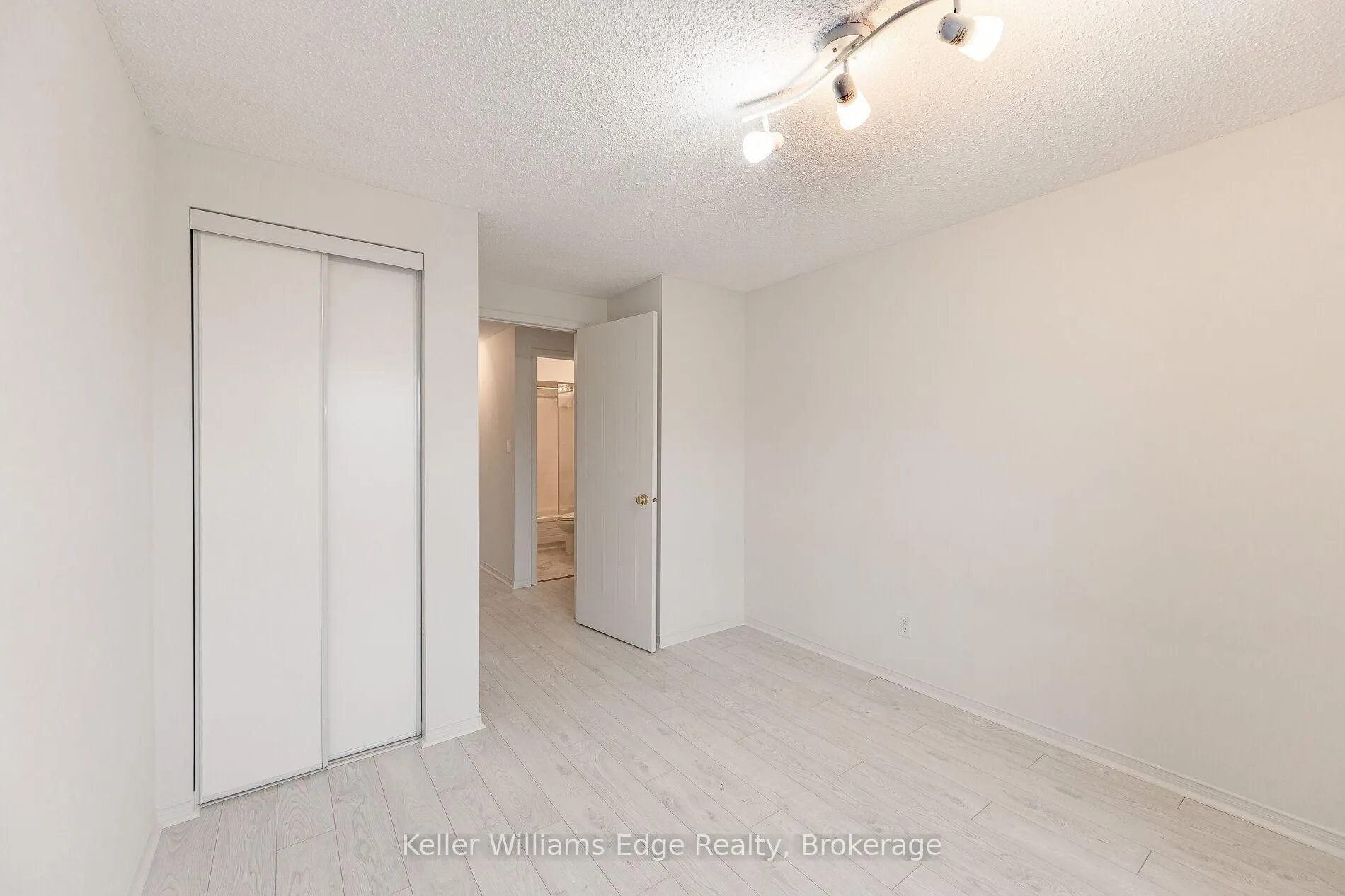 Photo 35 of Unit 2, 1570 Reeves Gate, Oakville, Glen Abbey — HOMEH