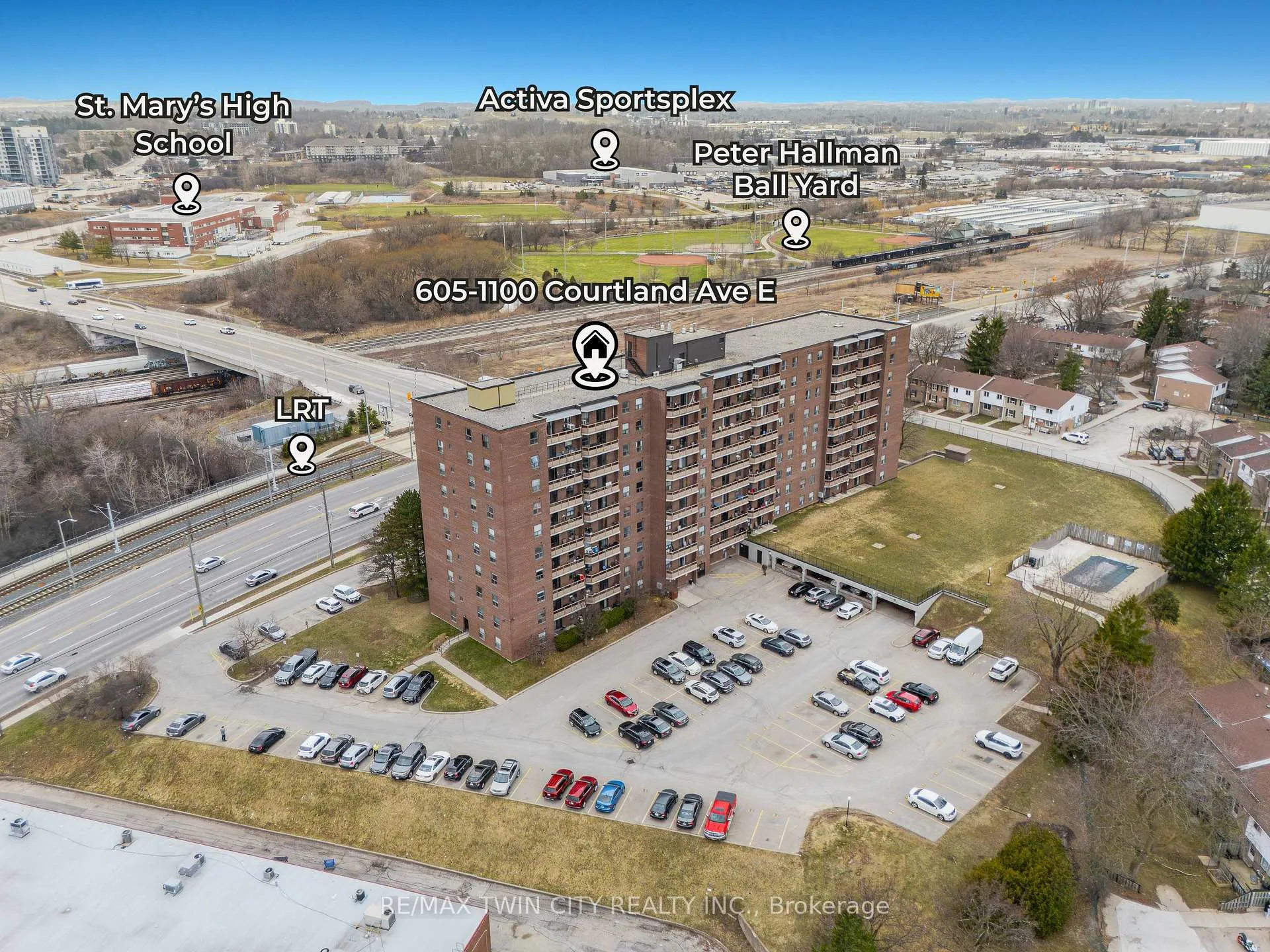 Photo 3 of Unit 605, 1100 Courtland Avenue E, Kitchener, Vanier - Kitchener — HOMEH