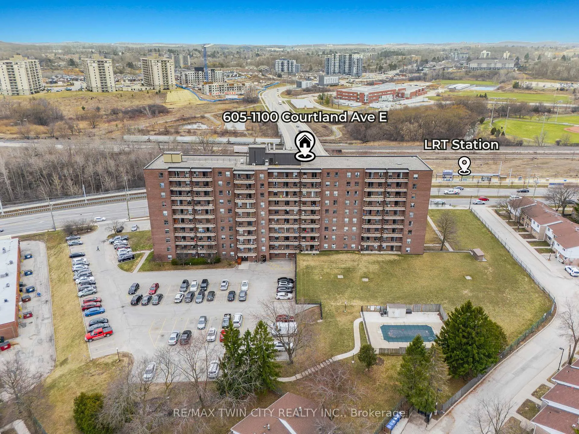 Photo 6 of Unit 605, 1100 Courtland Avenue E, Kitchener, Vanier - Kitchener — HOMEH