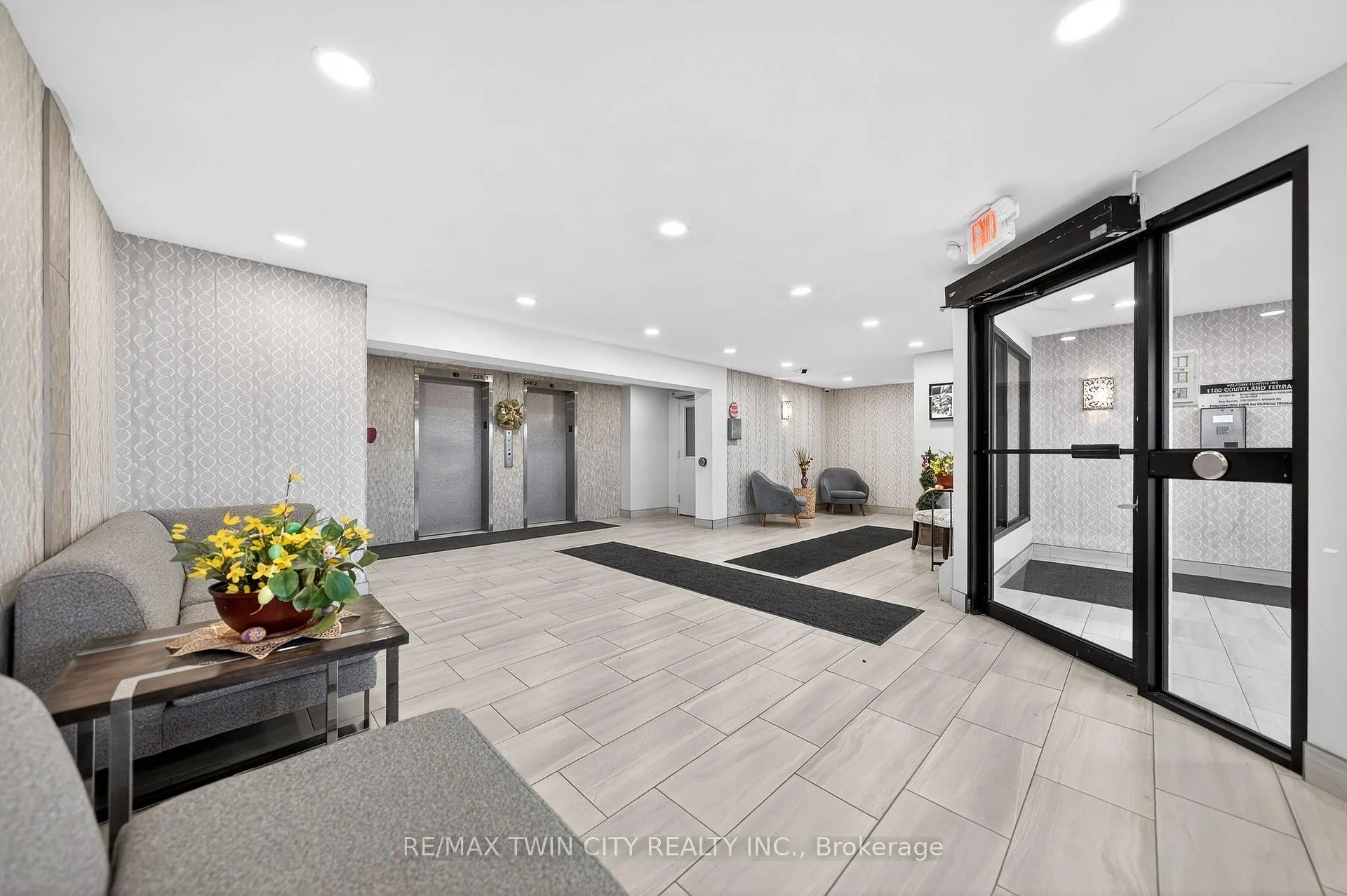 Photo 13 of Unit 605, 1100 Courtland Avenue E, Kitchener, Vanier - Kitchener — HOMEH