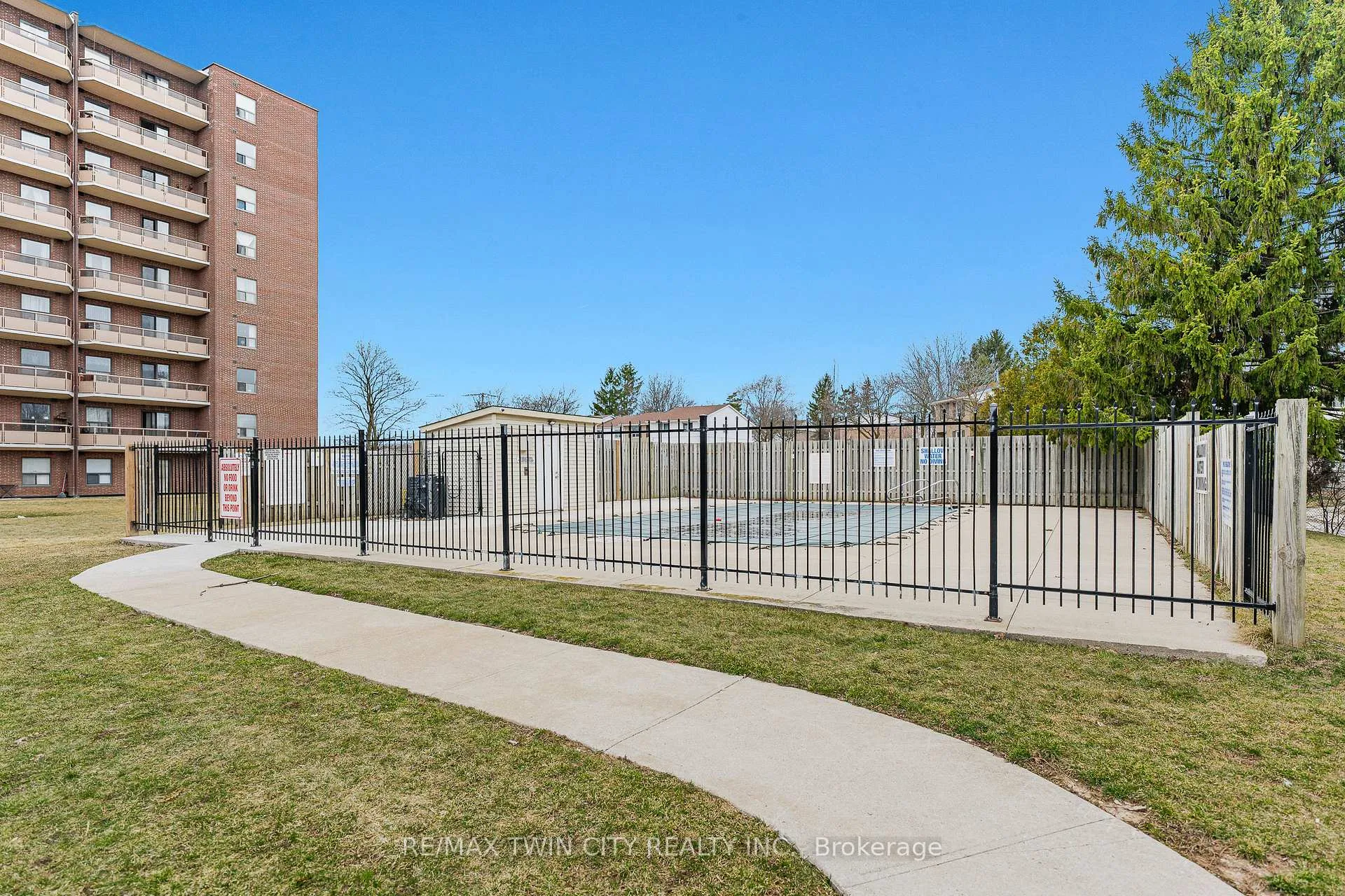 Photo 38 of Unit 605, 1100 Courtland Avenue E, Kitchener, Vanier - Kitchener — HOMEH