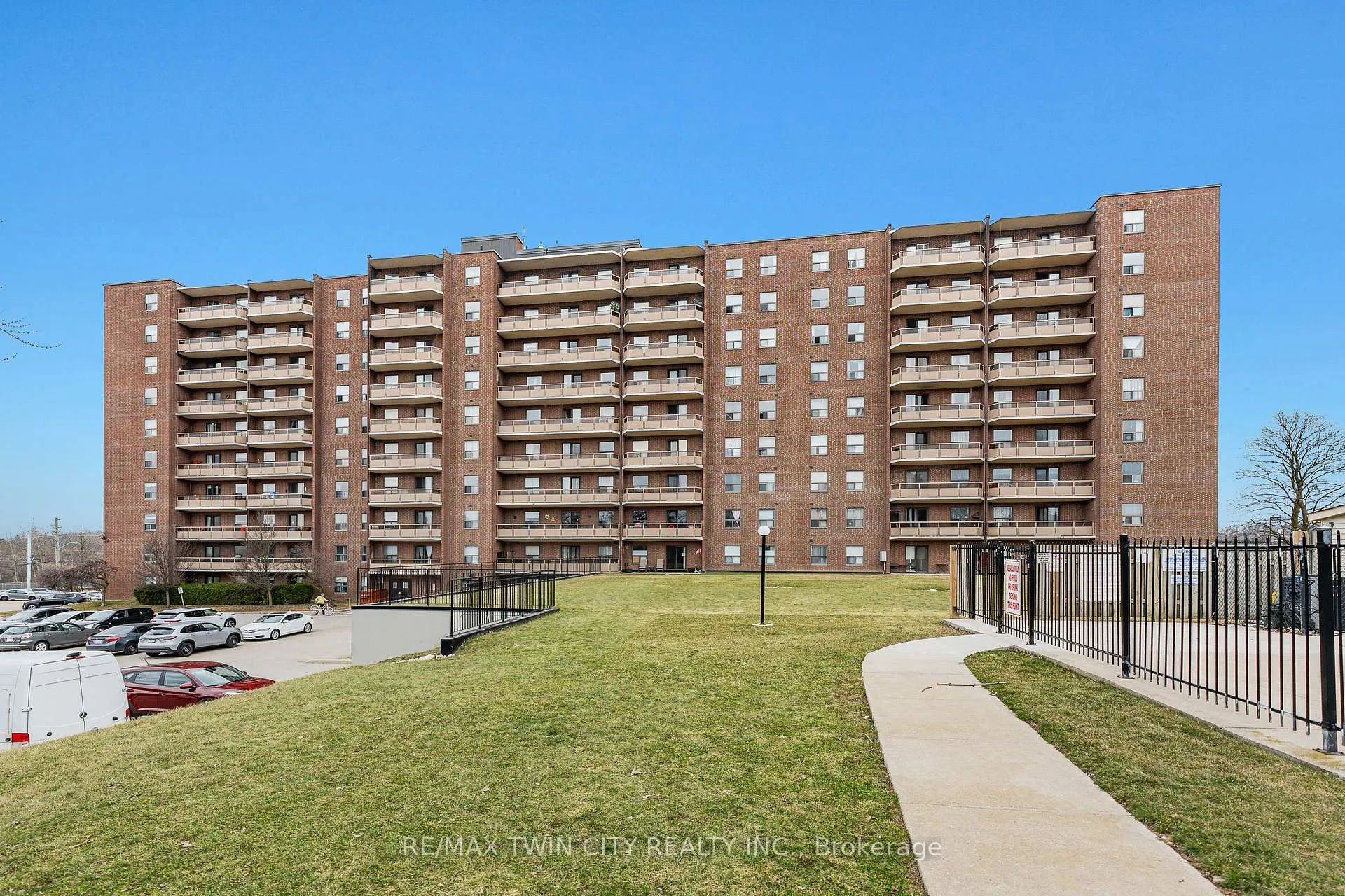 Photo 42 of Unit 605, 1100 Courtland Avenue E, Kitchener, Vanier - Kitchener — HOMEH