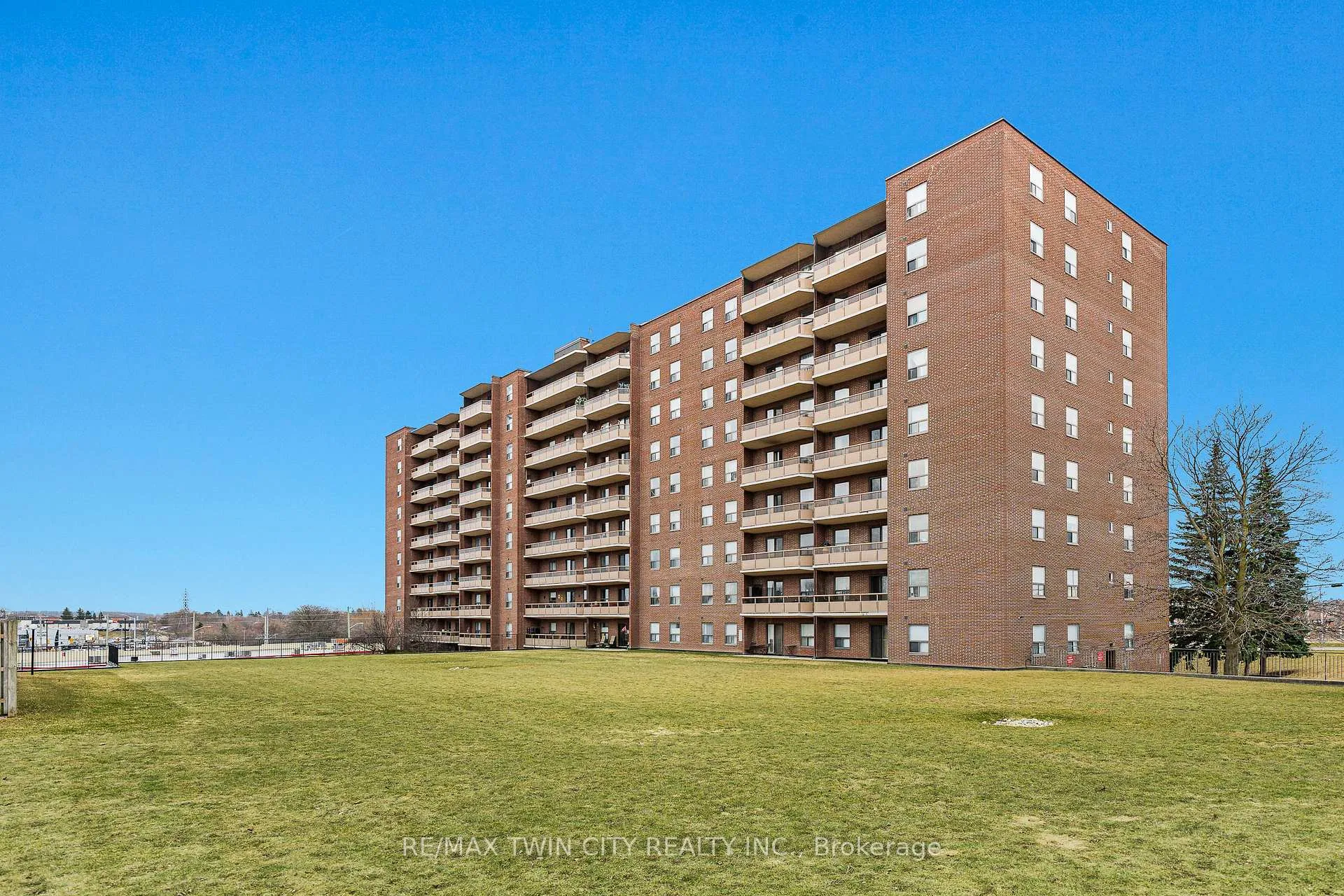 Photo 43 of Unit 605, 1100 Courtland Avenue E, Kitchener, Vanier - Kitchener — HOMEH