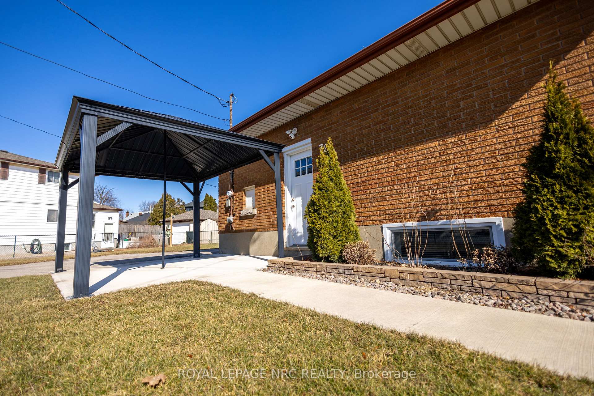Photo 3 of 72 Battle Street, Thorold, Thorold Downtown — HOMEH