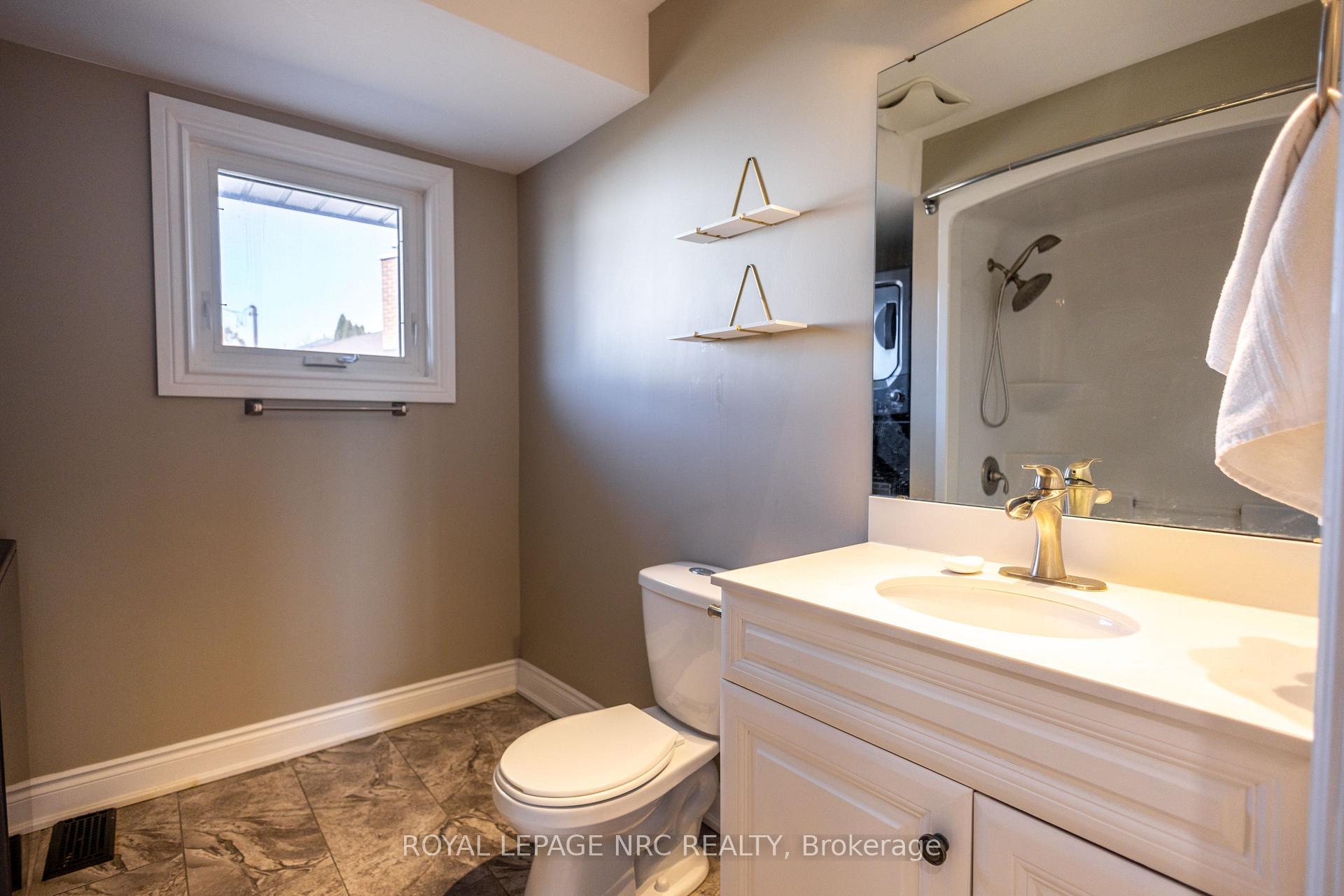 Photo 12 of 72 Battle Street, Thorold, Thorold Downtown — HOMEH