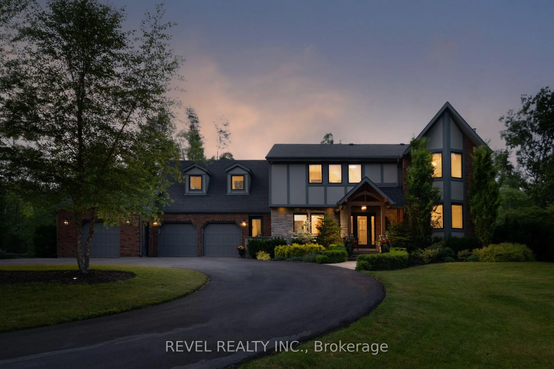 Photo 5 of 32 Cedar Drive, Caledon, Rural Caledon — HOMEH