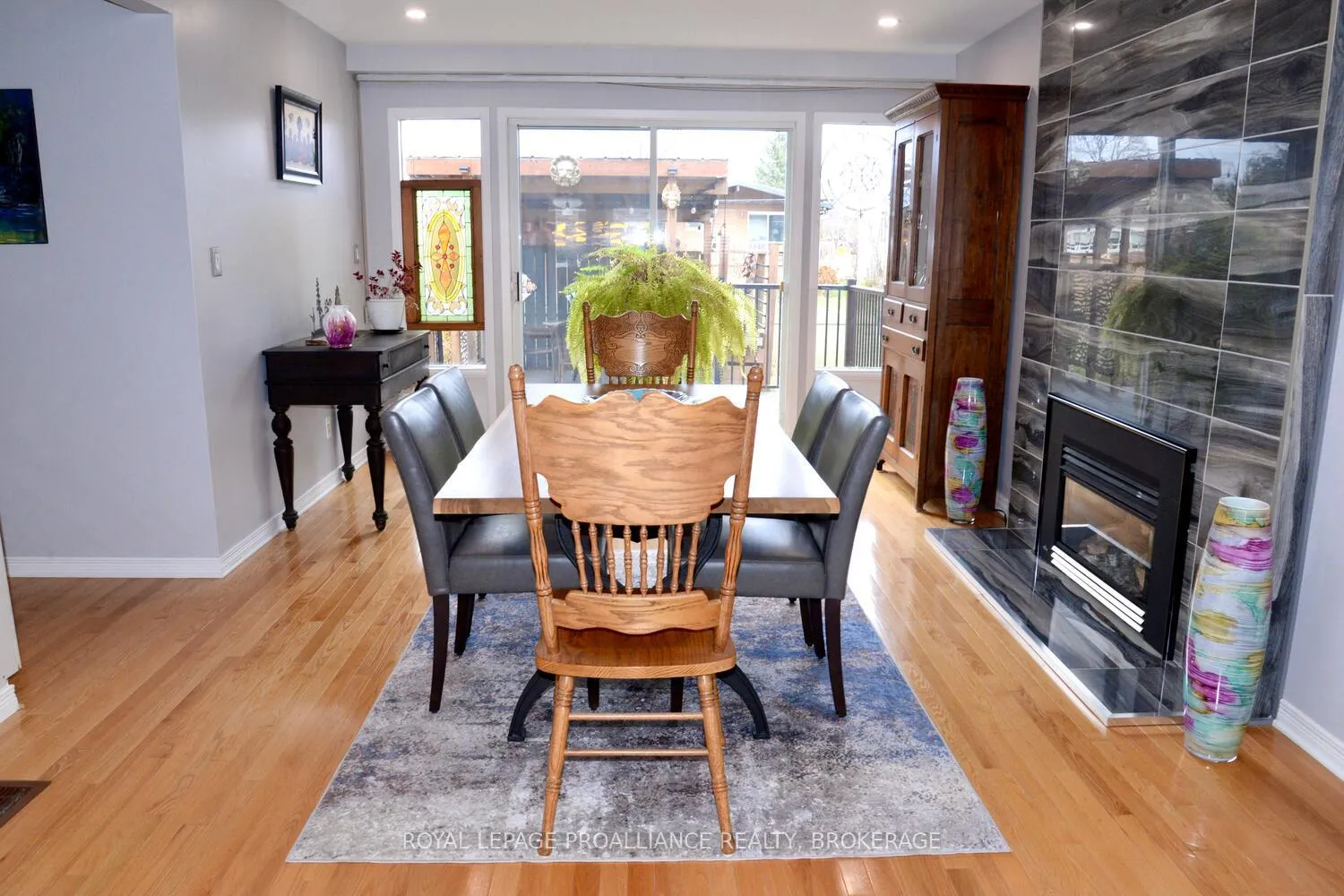 Photo 9 of 59 Glencoe Crescent, Kingston, West of Sir John A. Blvd — HOMEH